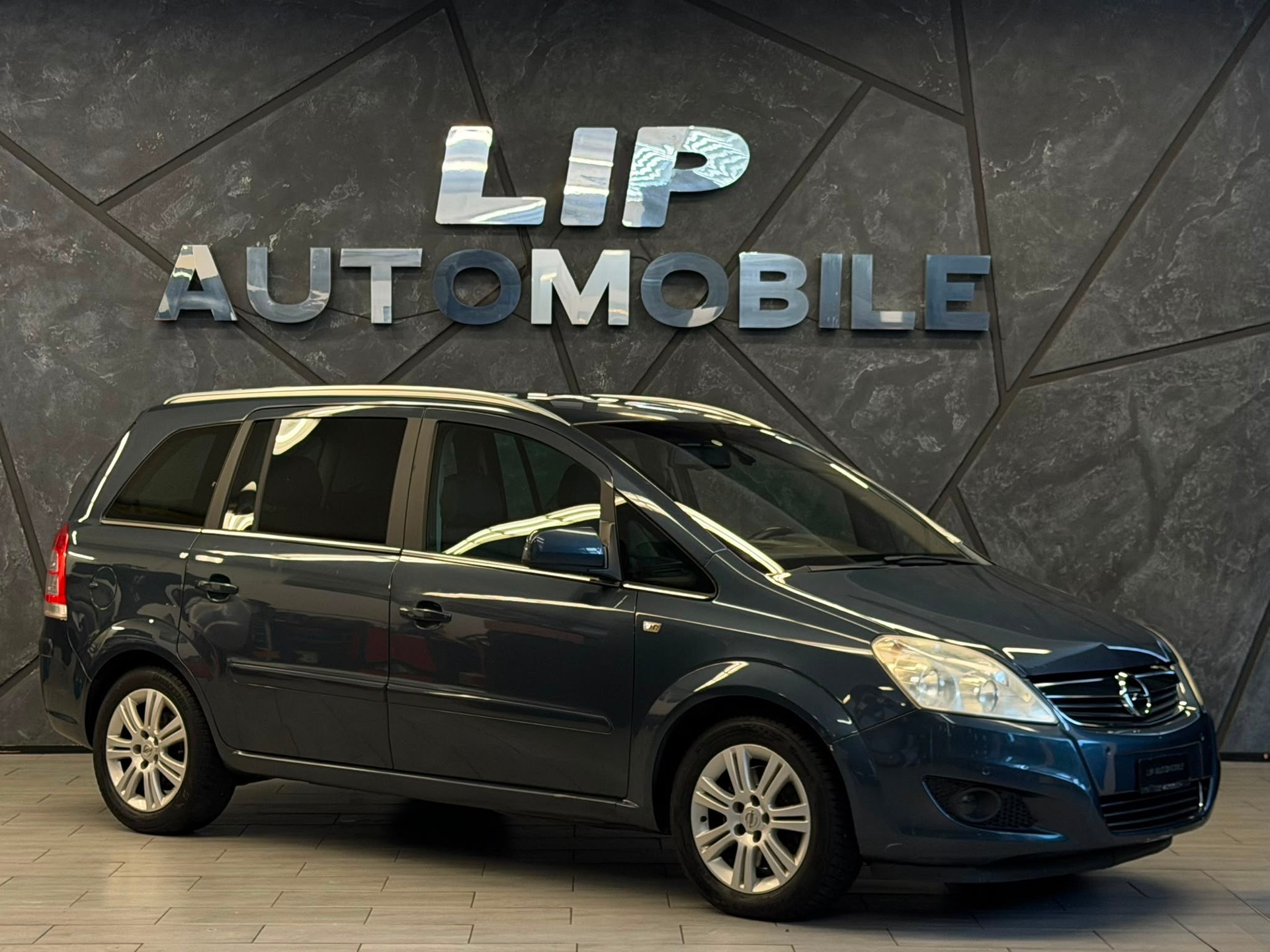 OPEL Zafira 2.2i 16V Enjoy Automatic-image-2