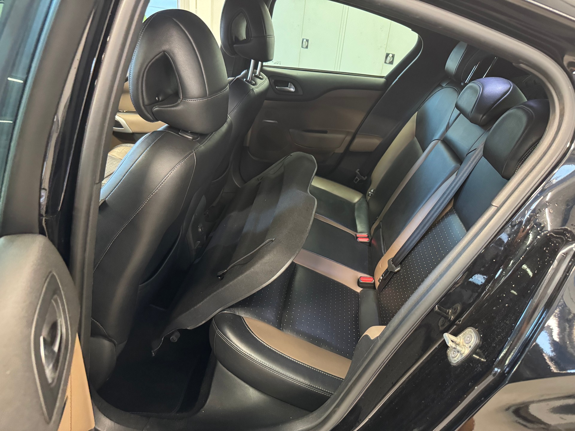 DS AUTOMOBILES DS 4 1.6 THP Sport Chic Automatic-image-13