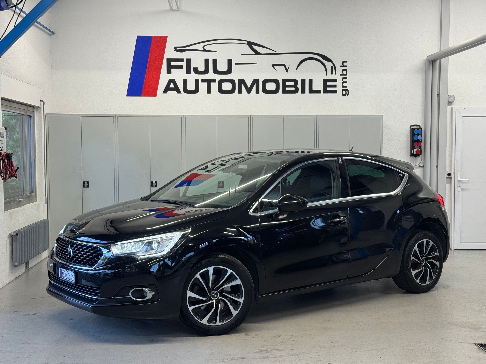 DS AUTOMOBILES DS 4 1.6 THP Sport Chic Automatic-image-0