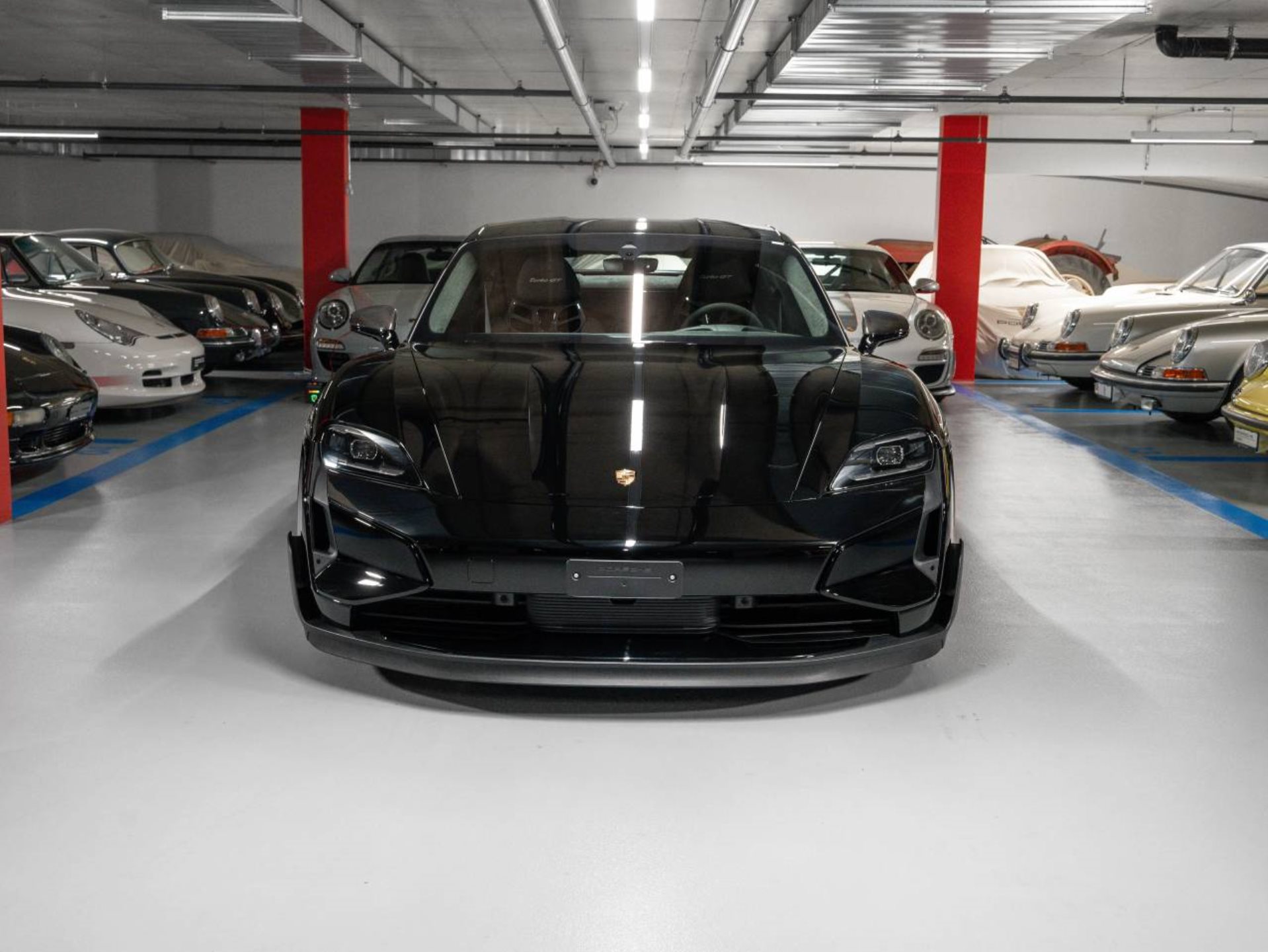 PORSCHE Taycan Turbo GT avec Paquet-Weissach-image-1