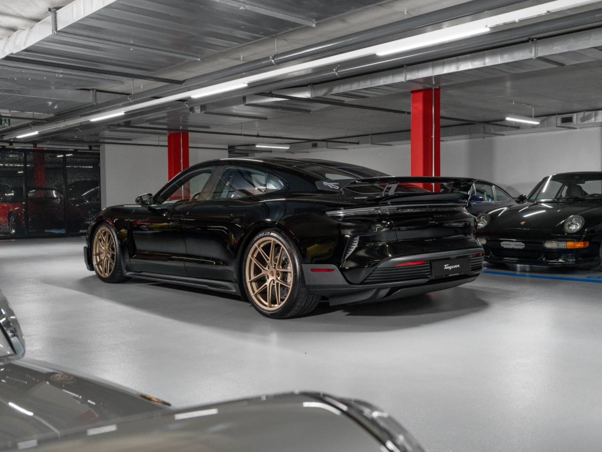 PORSCHE Taycan Turbo GT avec Paquet-Weissach-image-4