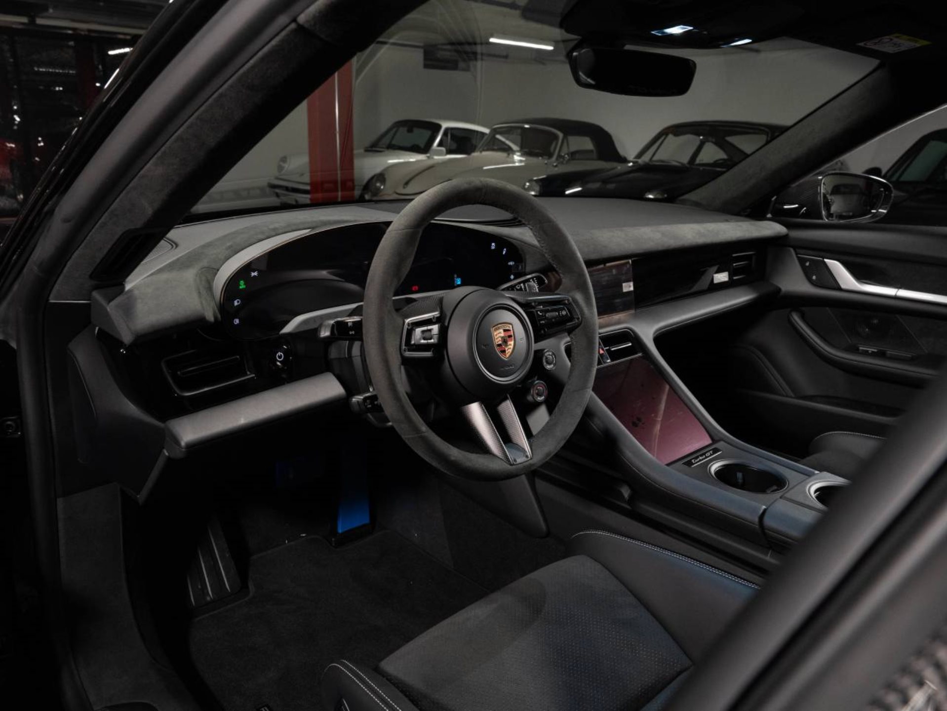 PORSCHE Taycan Turbo GT avec Paquet-Weissach-image-14