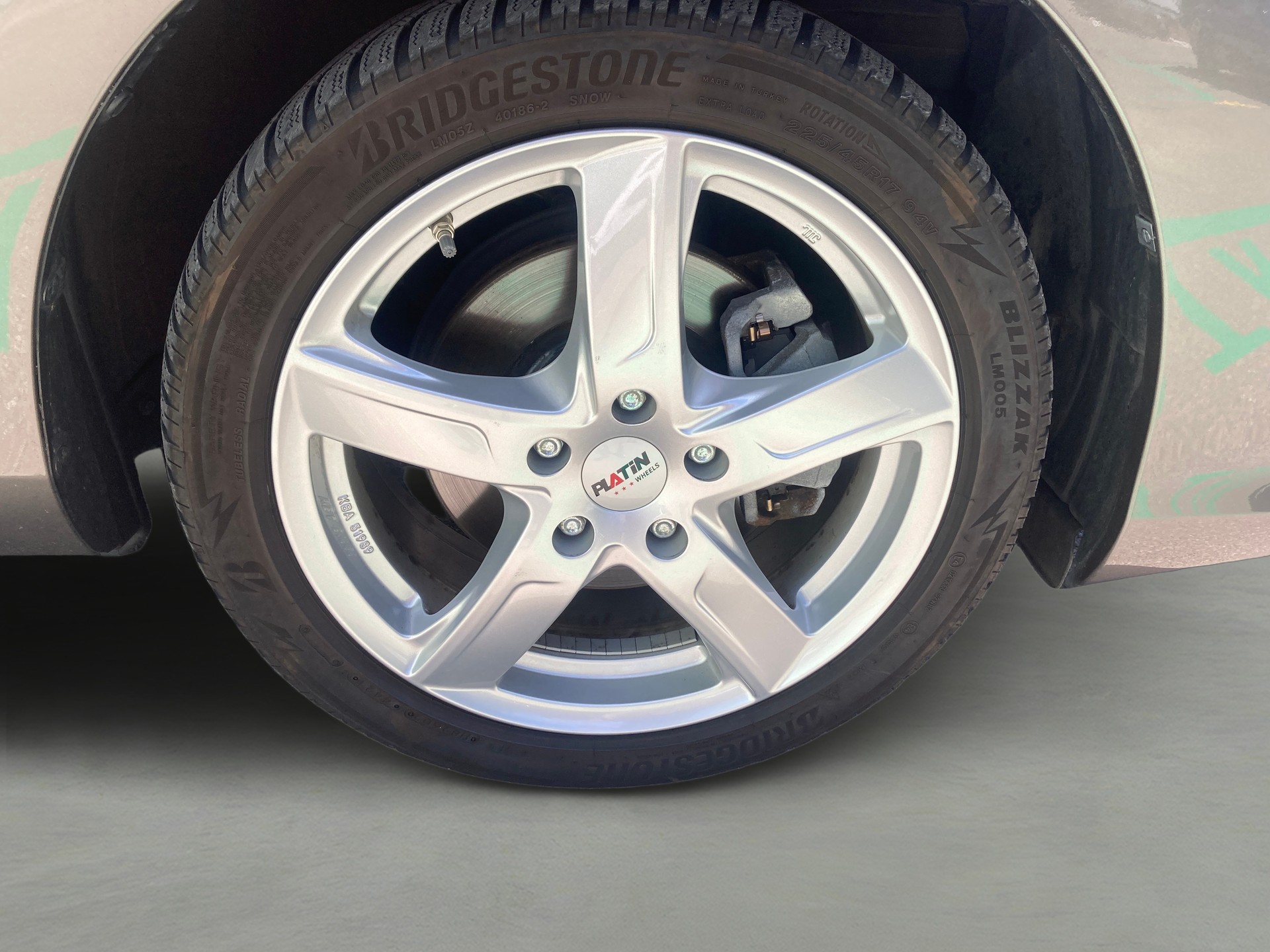 TOYOTA Auris 1.8 HSD Trend e-CVT-image-7