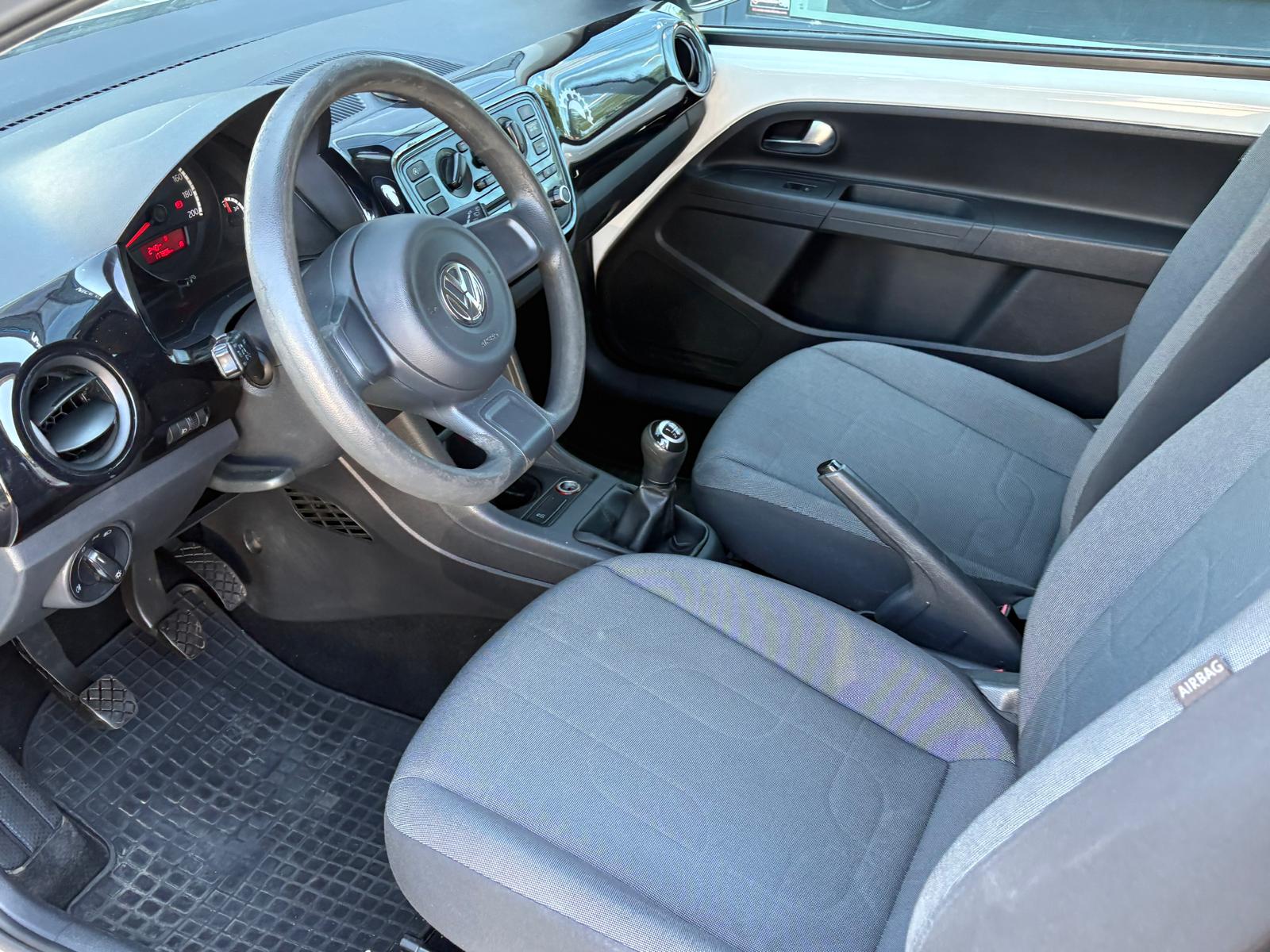 VW Up 1.0 BMT white up-image-6