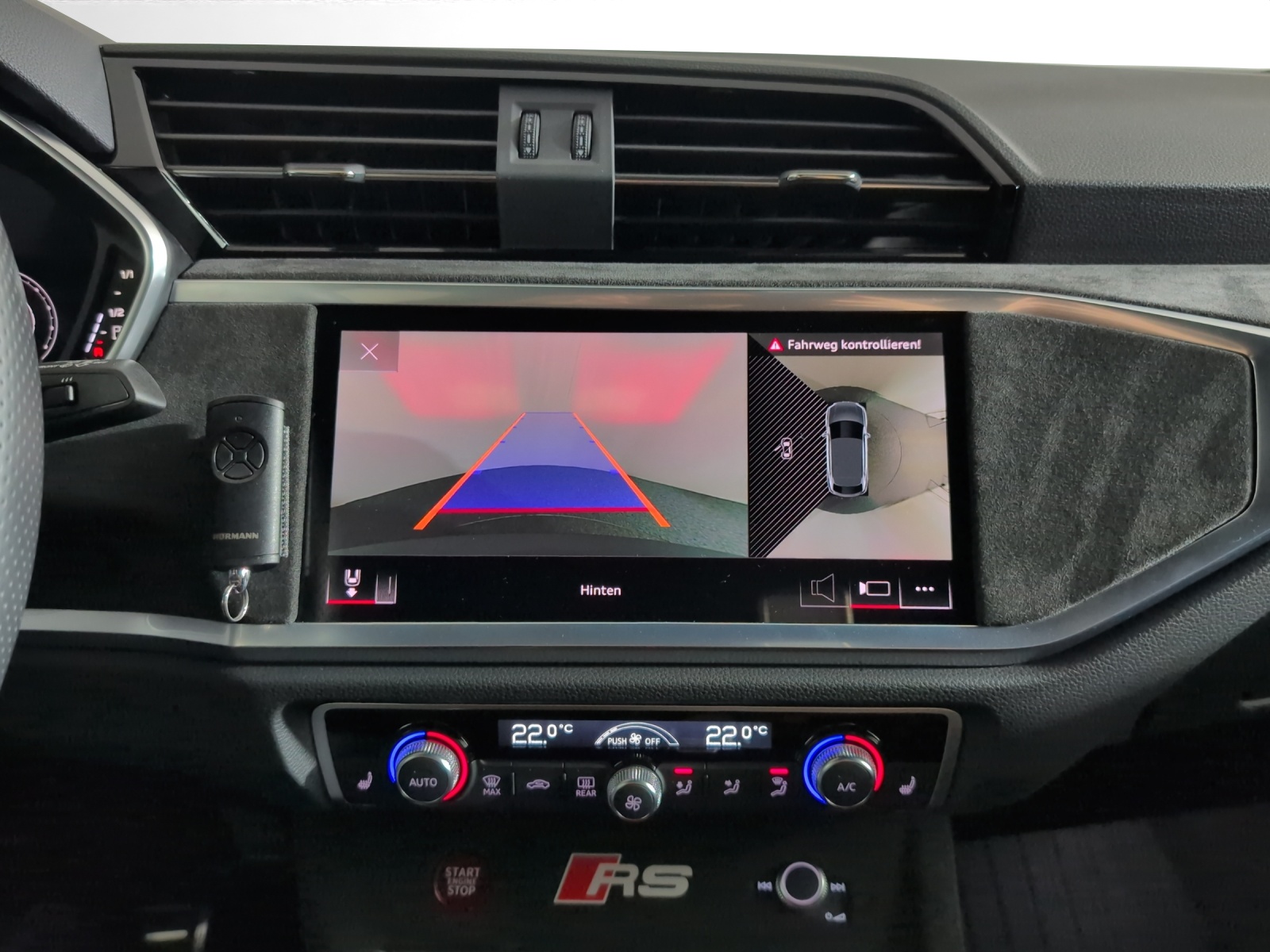 AUDI RS Q3 Sportback quattro S tronic-image-12