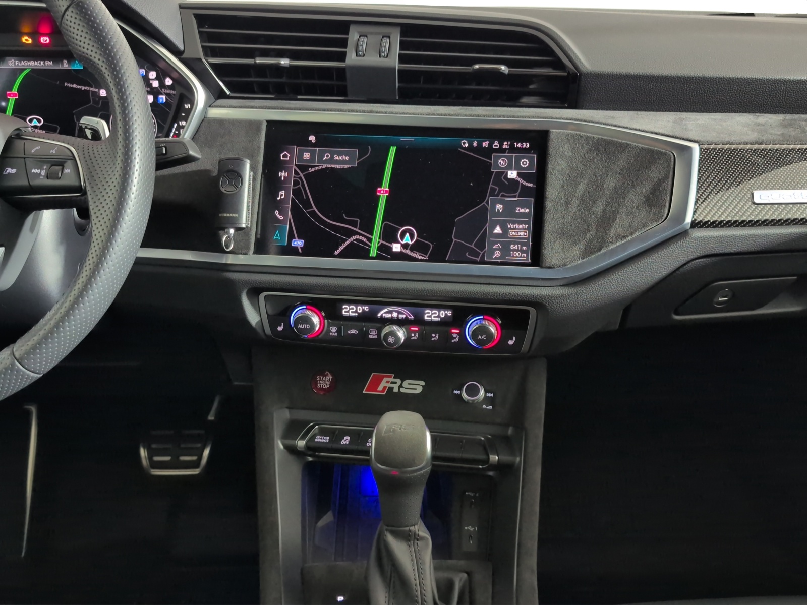 AUDI RS Q3 Sportback quattro S tronic-image-10