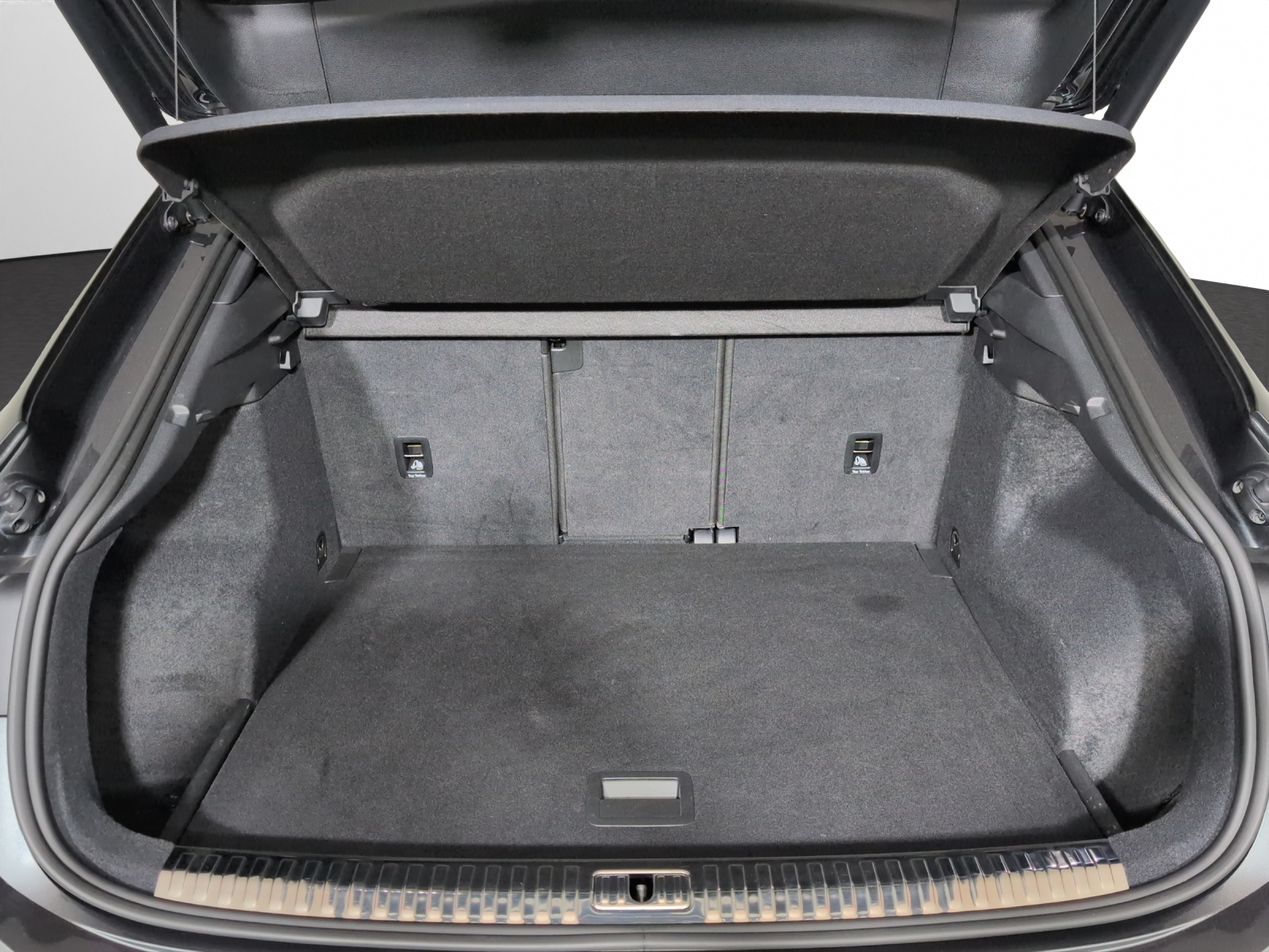 AUDI RS Q3 Sportback quattro S tronic-image-15