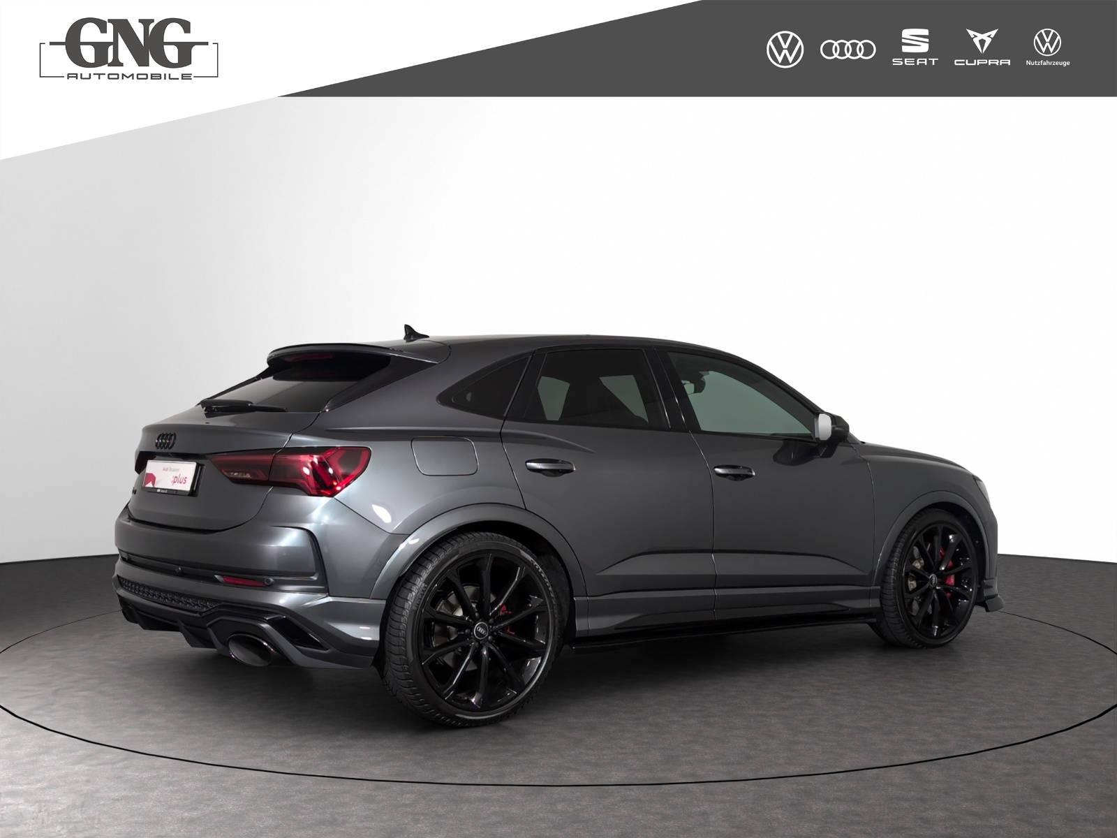 AUDI RS Q3 Sportback quattro S tronic-image-2