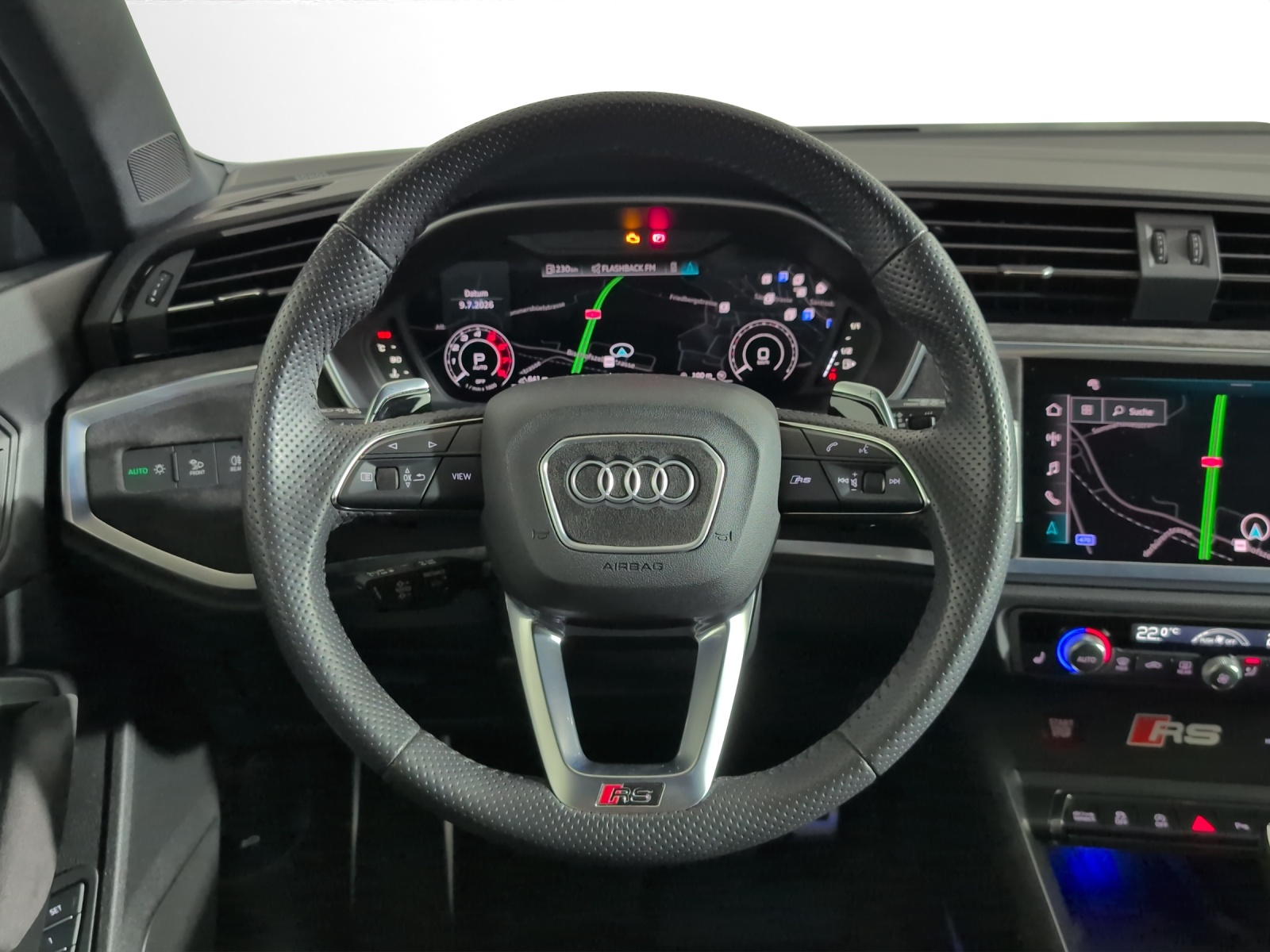 AUDI RS Q3 Sportback quattro S tronic-image-11