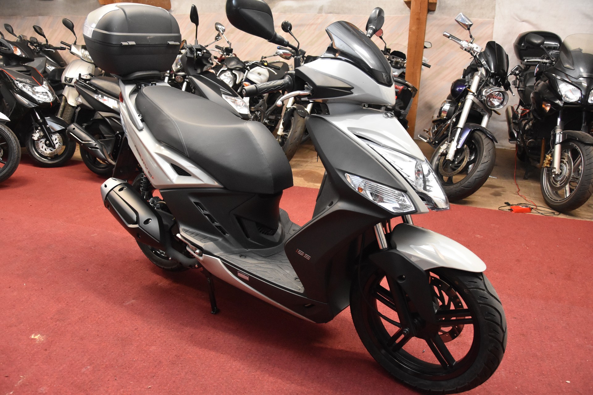 KYMCO Agility S 125i CBS Topcase-image-4