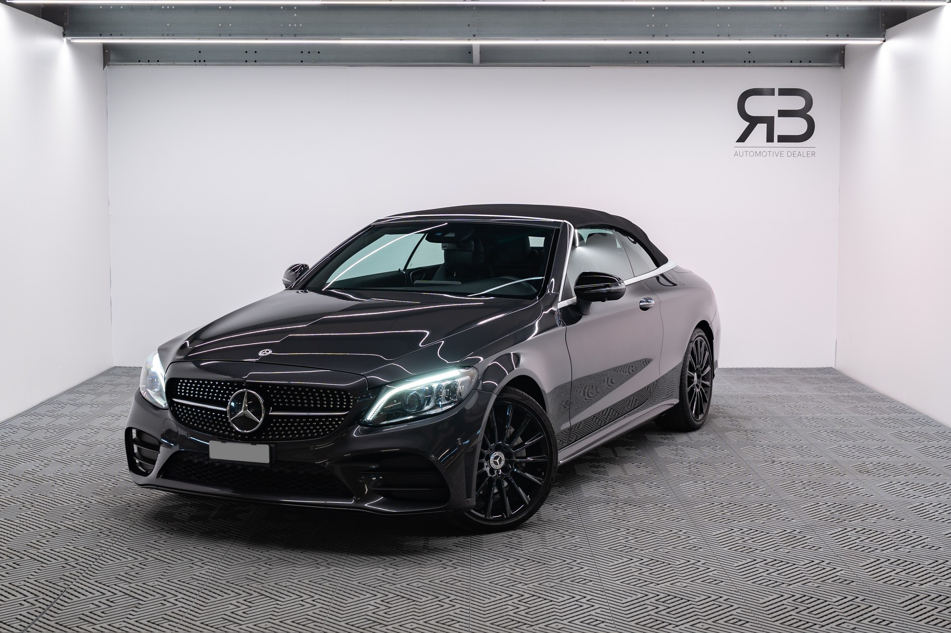 MERCEDES-BENZ C 200 AMG Line Cabriolet 4Matic 9G-Tronic-image-0
