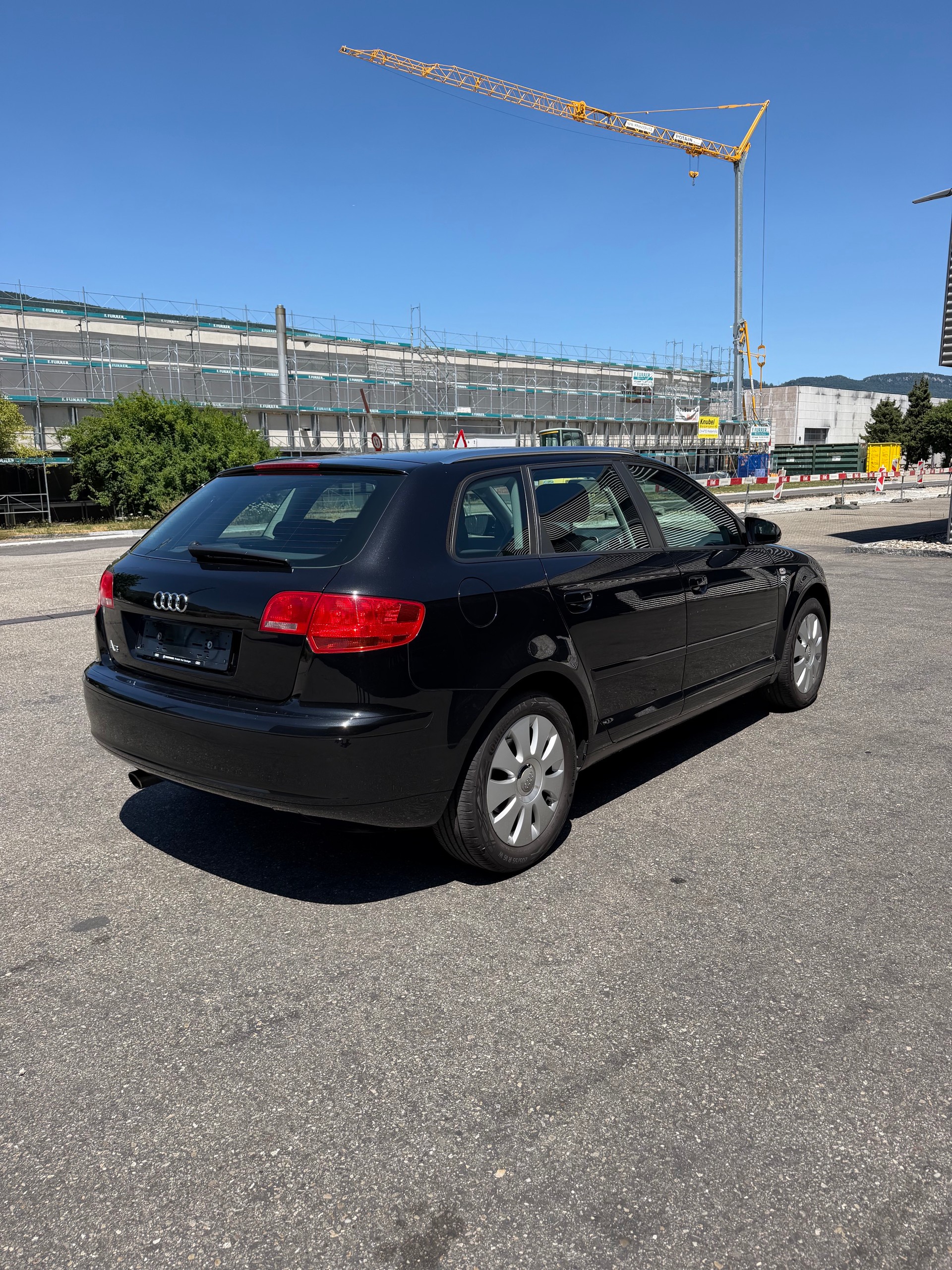 AUDI A3 Sportback 1.6 FSI Ambition-image-3