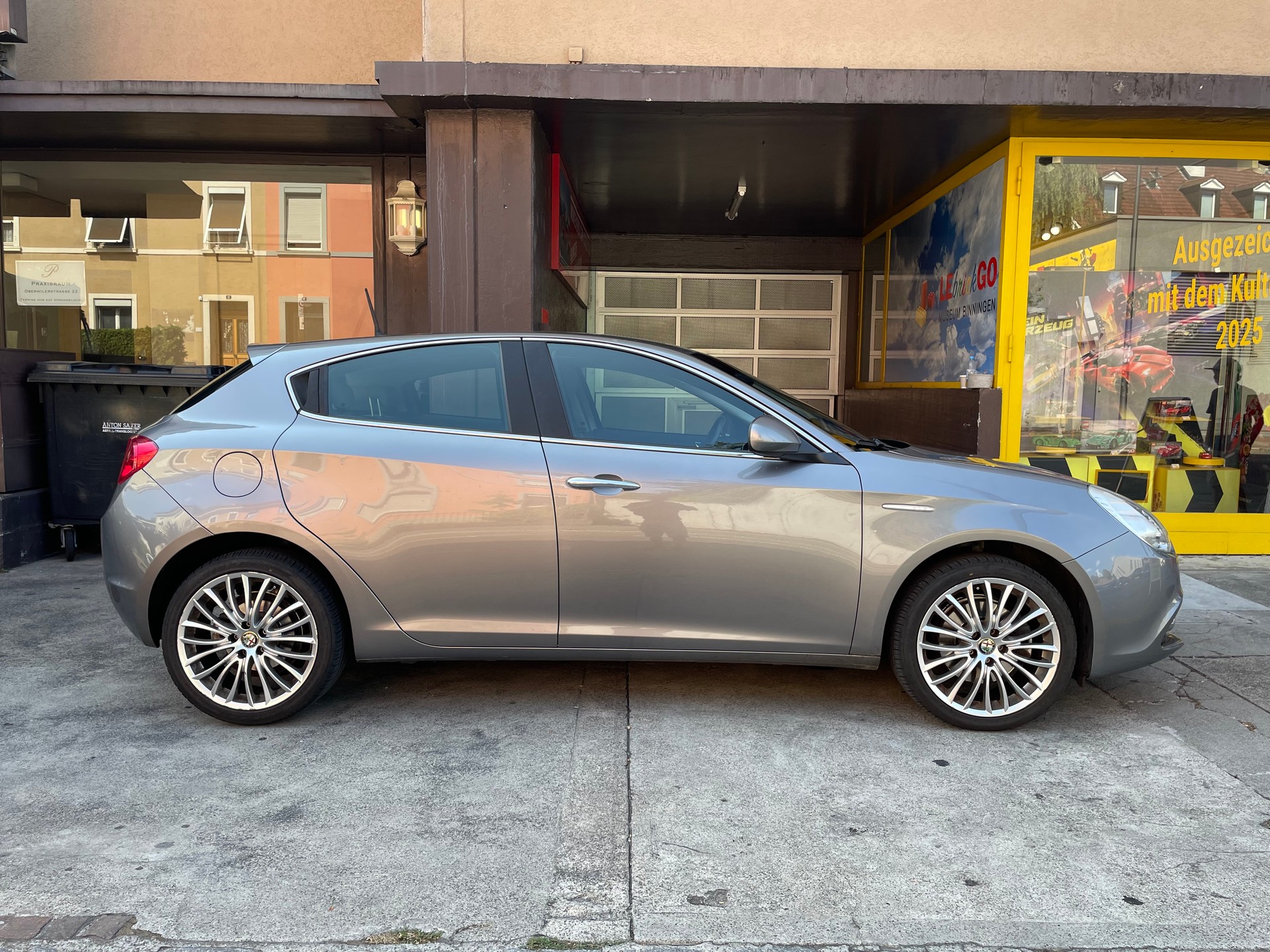 ALFA ROMEO Giulietta 1.4 MultiAir Distinctive, frisch ab MFK-image-2