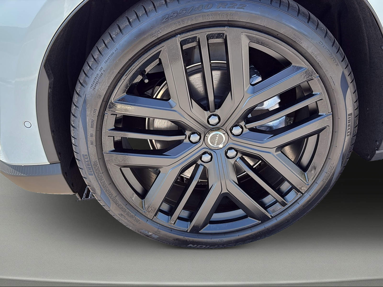 VOLVO EX60 P10 TWIN AWD 95 kW/h ULTRA-showroom-element-2