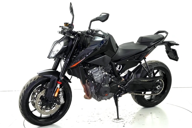KTM 890 Duke L ABS-showroom-element-2