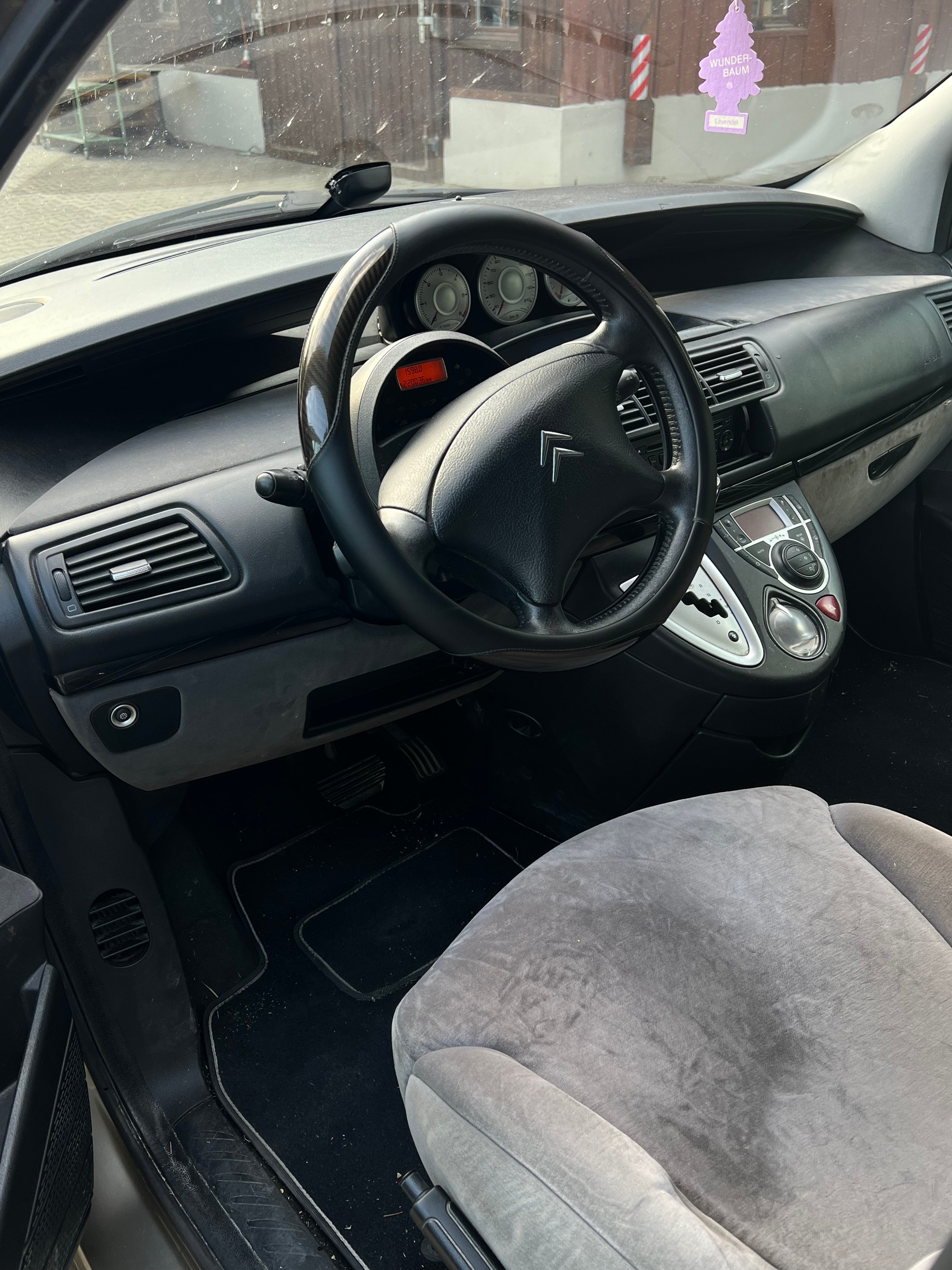 CITROEN C8 2.2 16V HDi Chic (SX) Automatic-image-7
