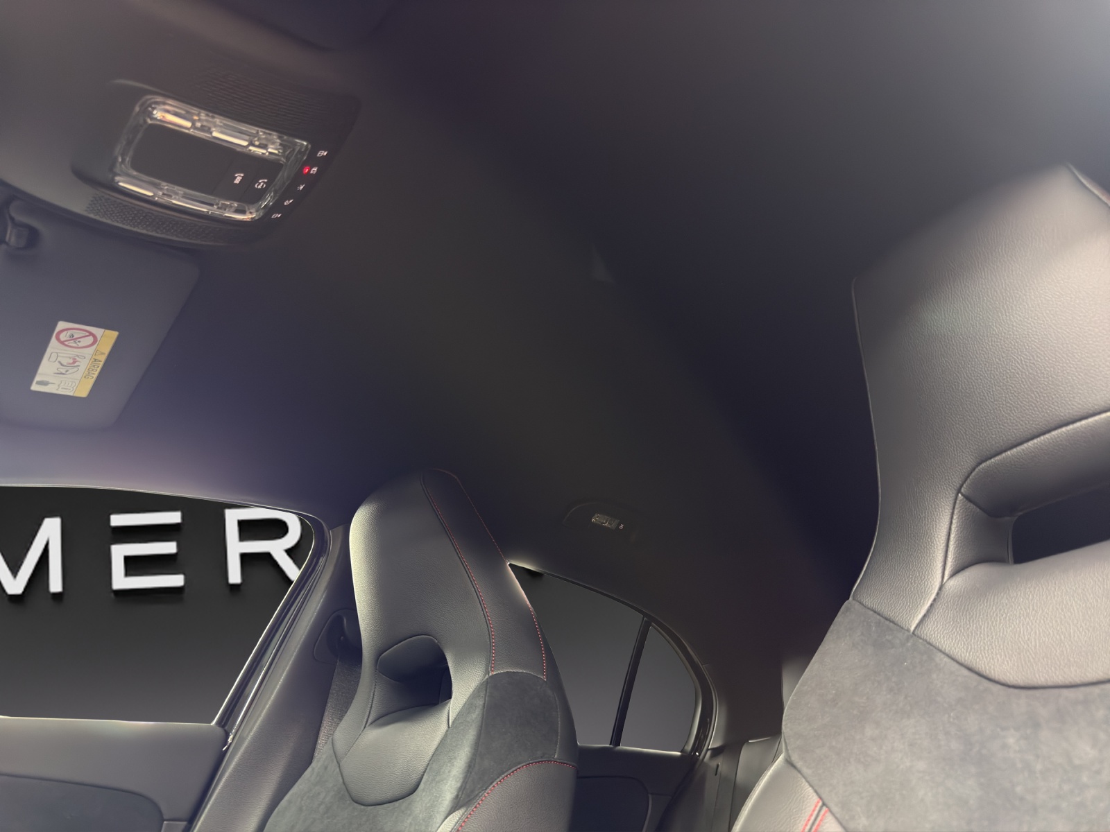 MERCEDES-BENZ A 200 Night Star 7G-DCT-image-13