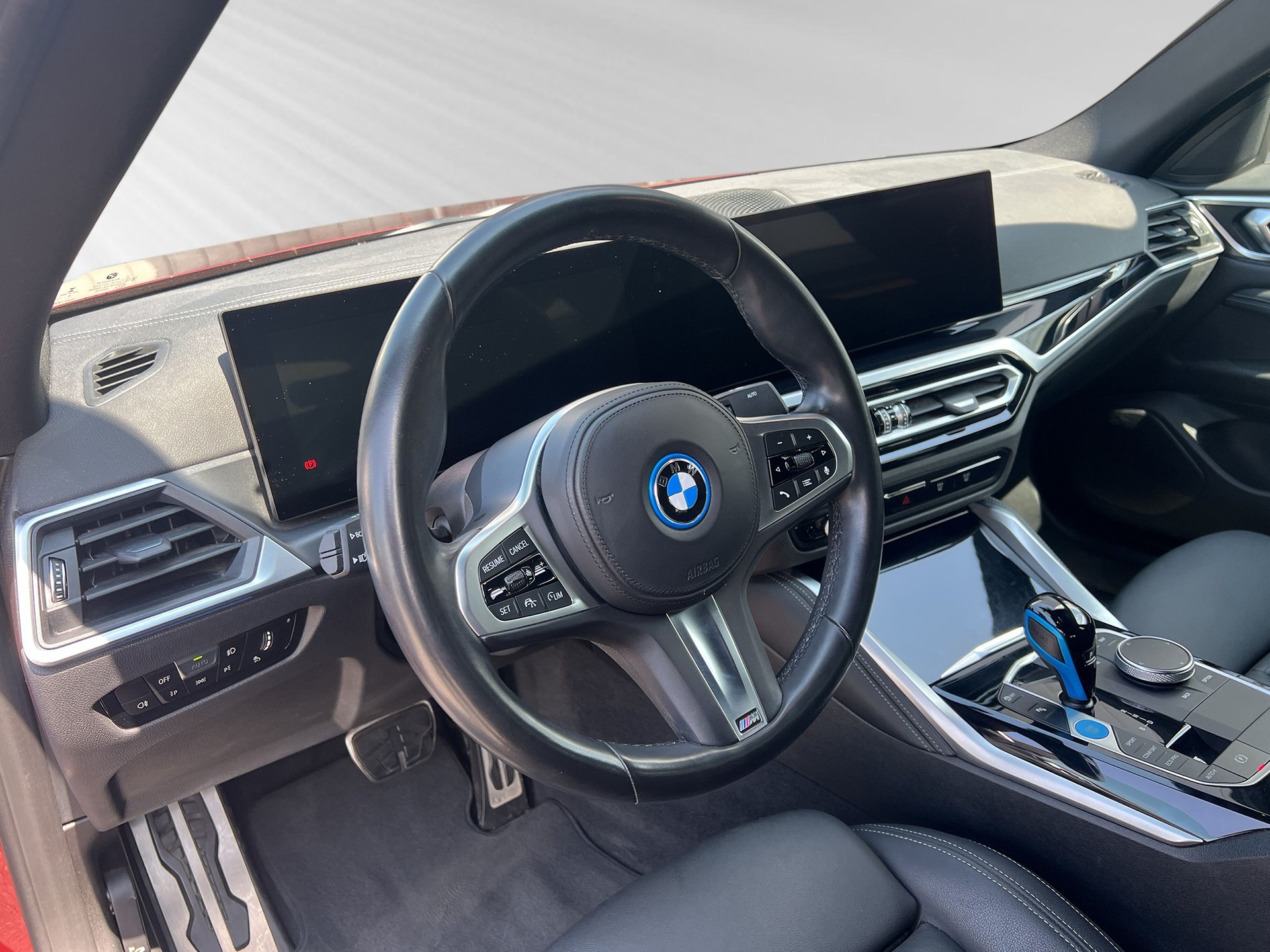 BMW i4 eDrive 40 M Sport Pro-image-3