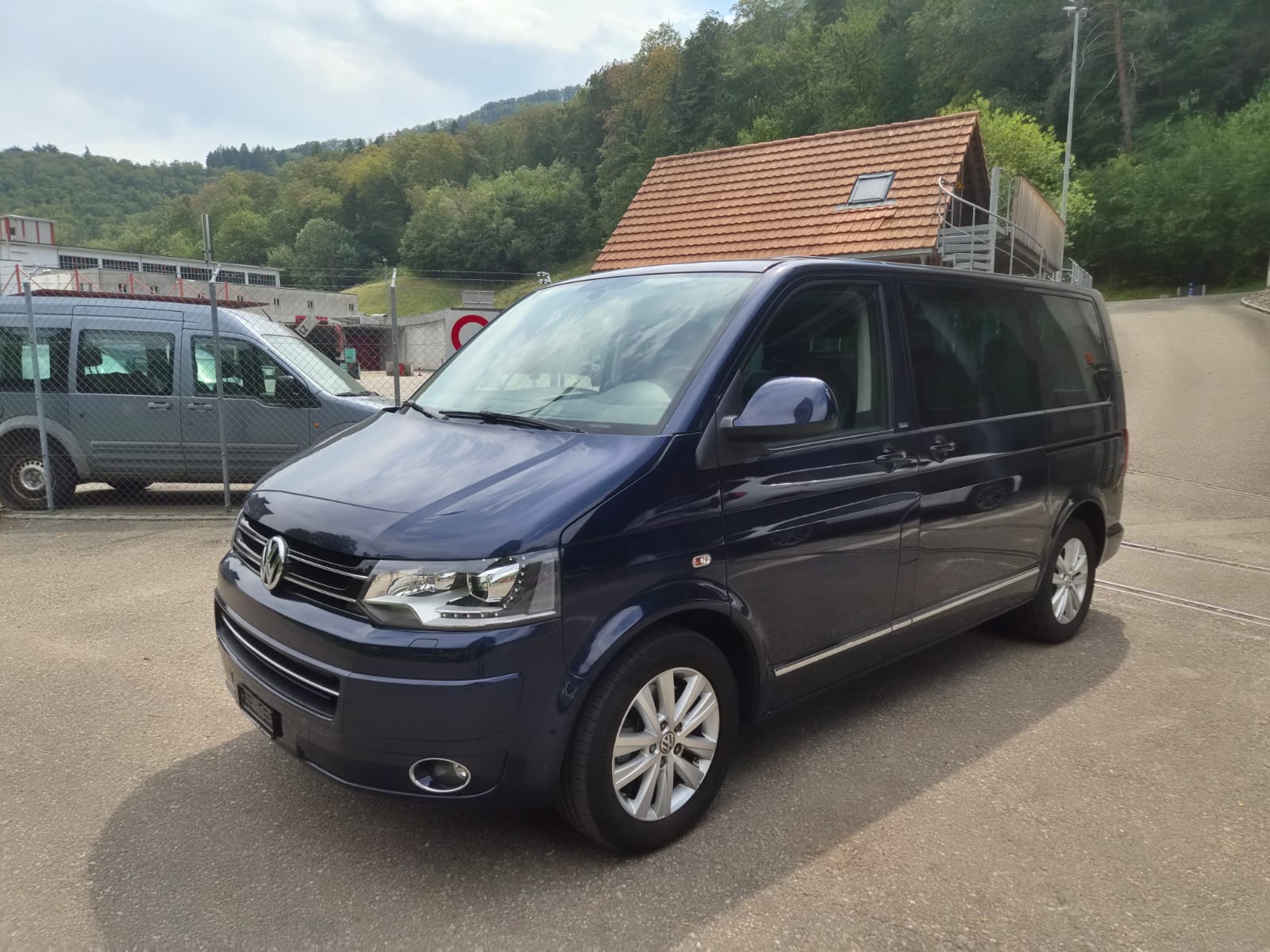 VW T5 Multivan 2.0 Bi-TDI CR Highline 4Motion DSG-image-1