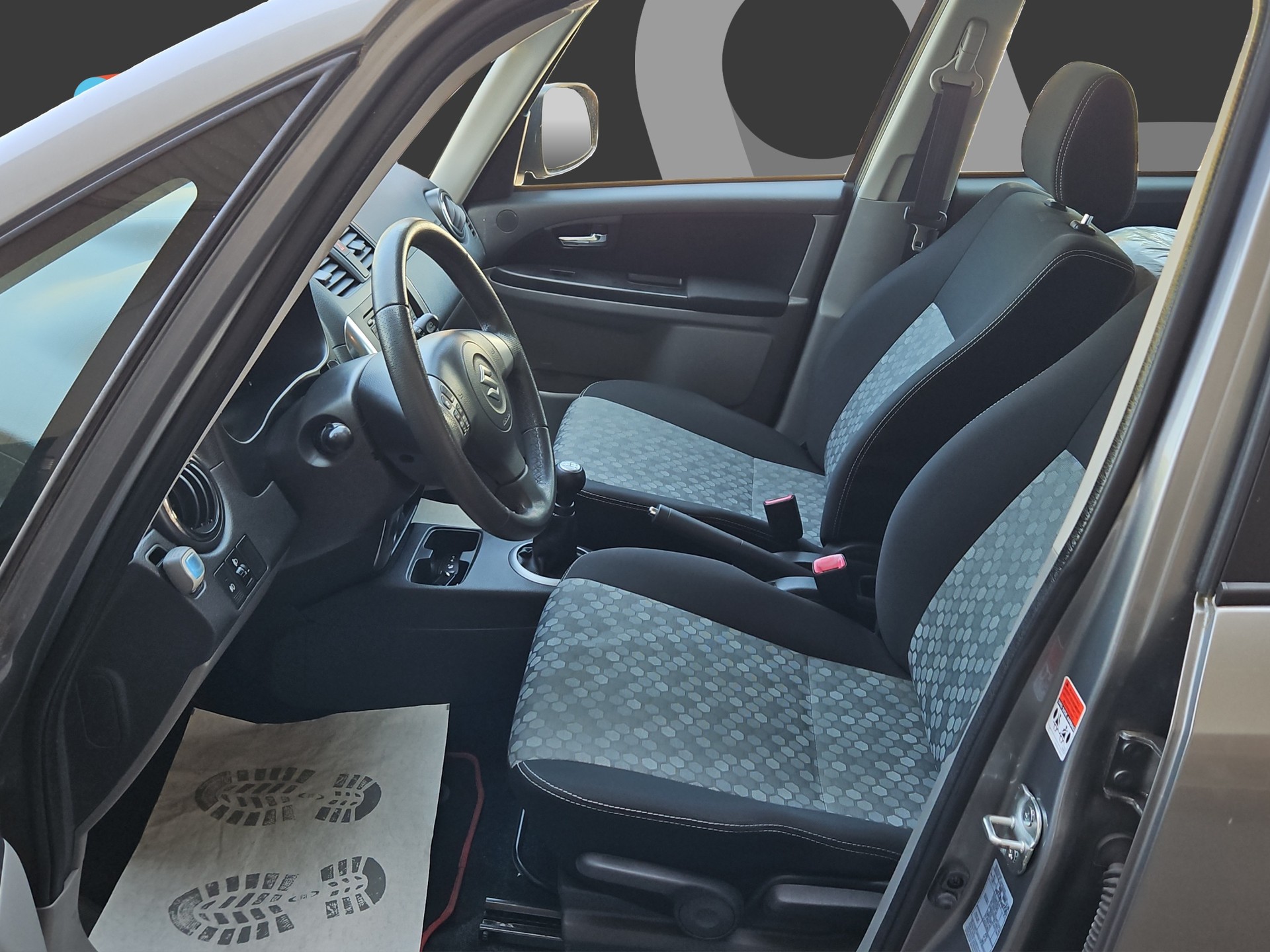 SUZUKI SX4 1.6 16V GL Top Sergio Cellano 4WD-image-8