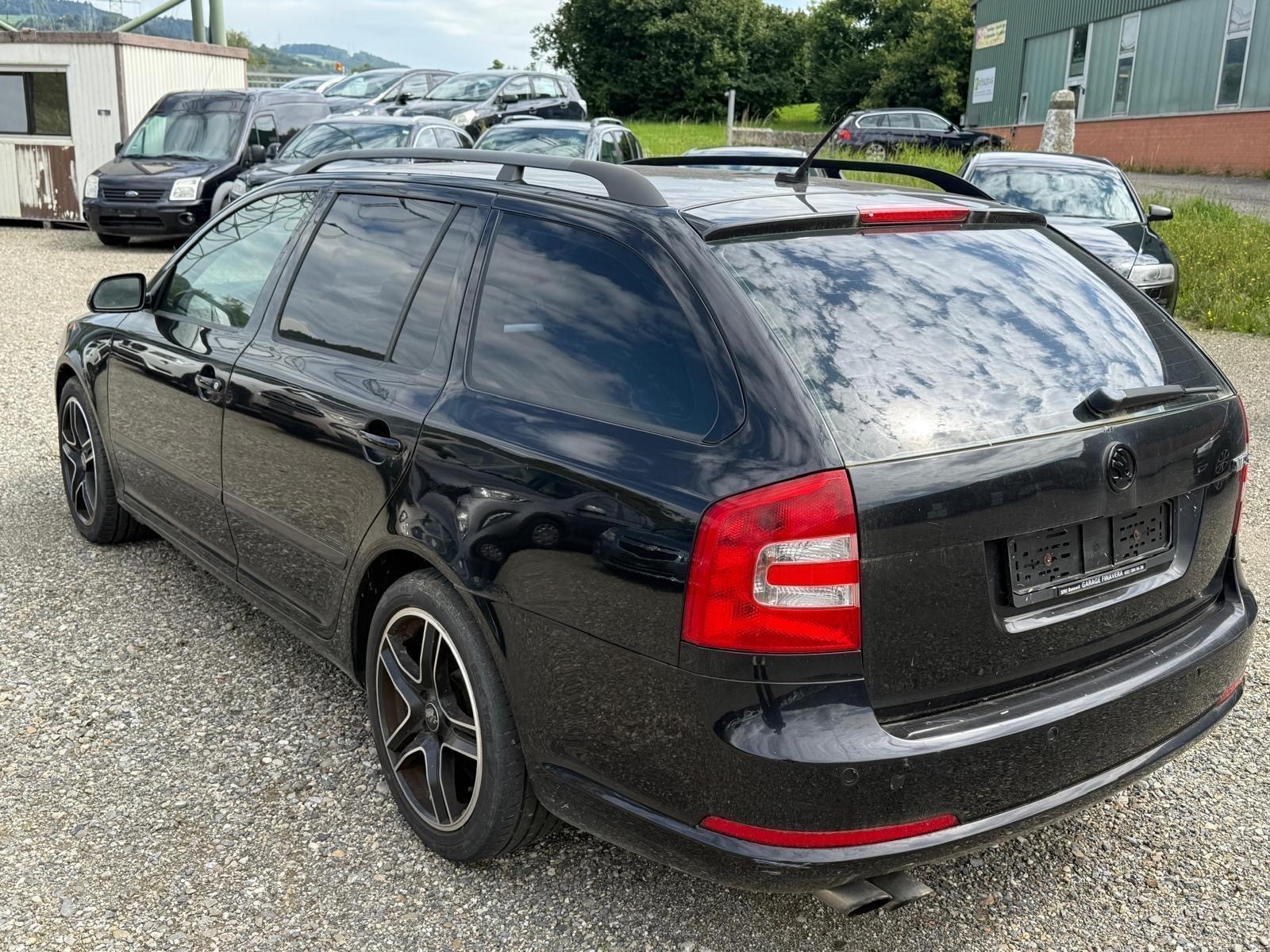 SKODA Octavia 2.0 Turbo FSI RS-image-9