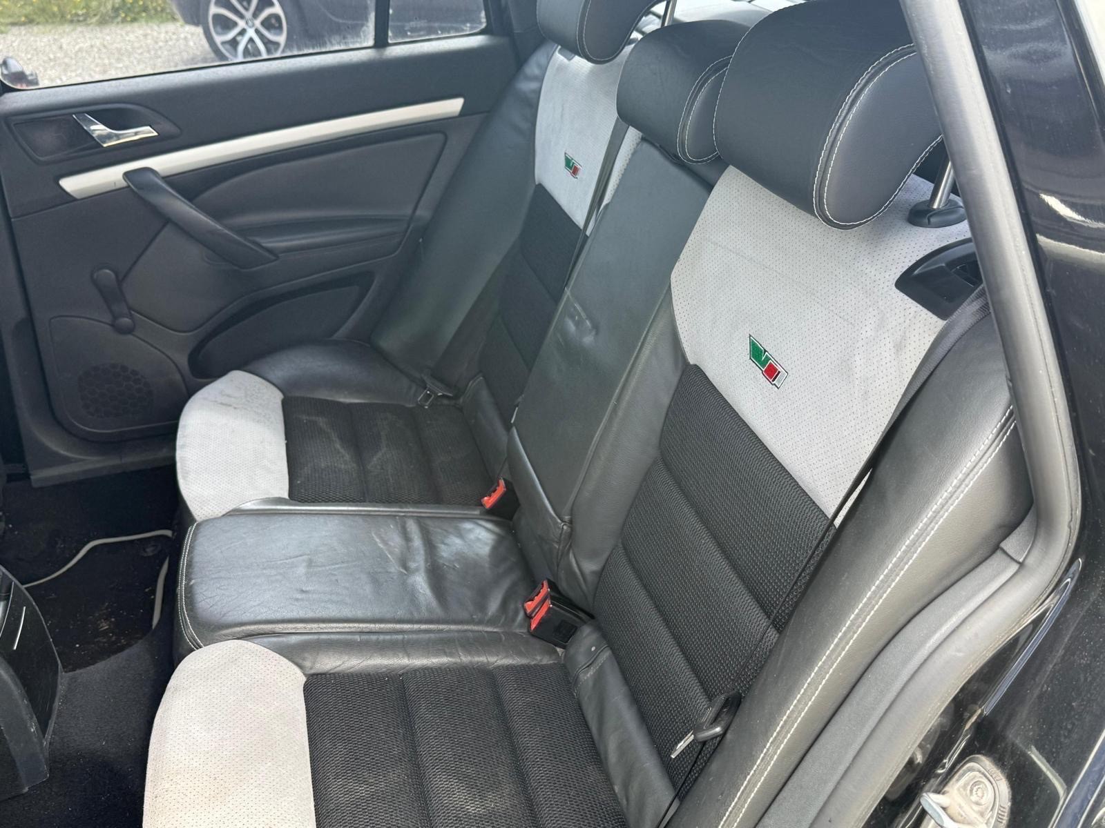 SKODA Octavia 2.0 Turbo FSI RS-image-8