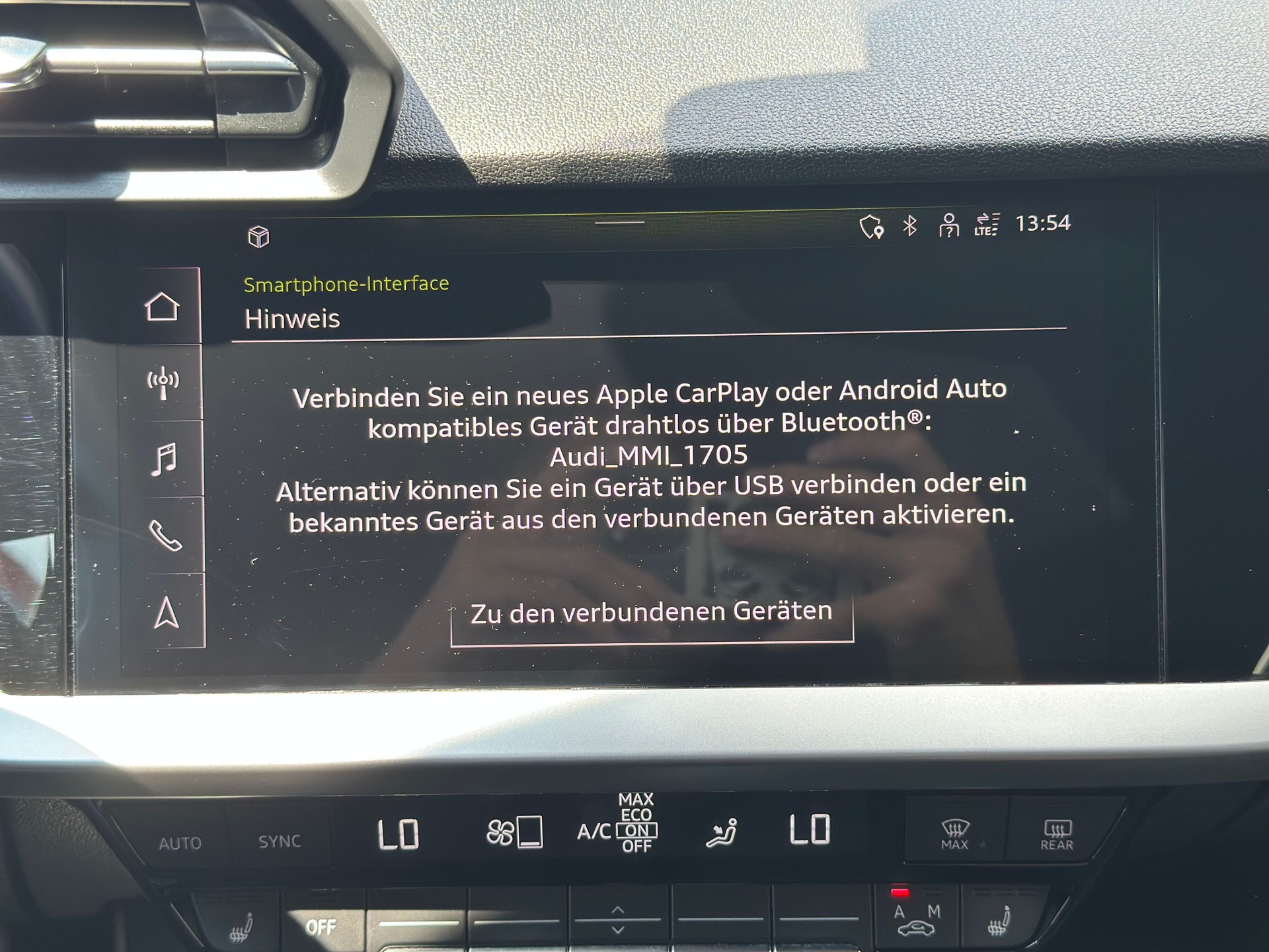 AUDI A3 Sportback 35 TFSI S line Attraction S-tronic-image-12