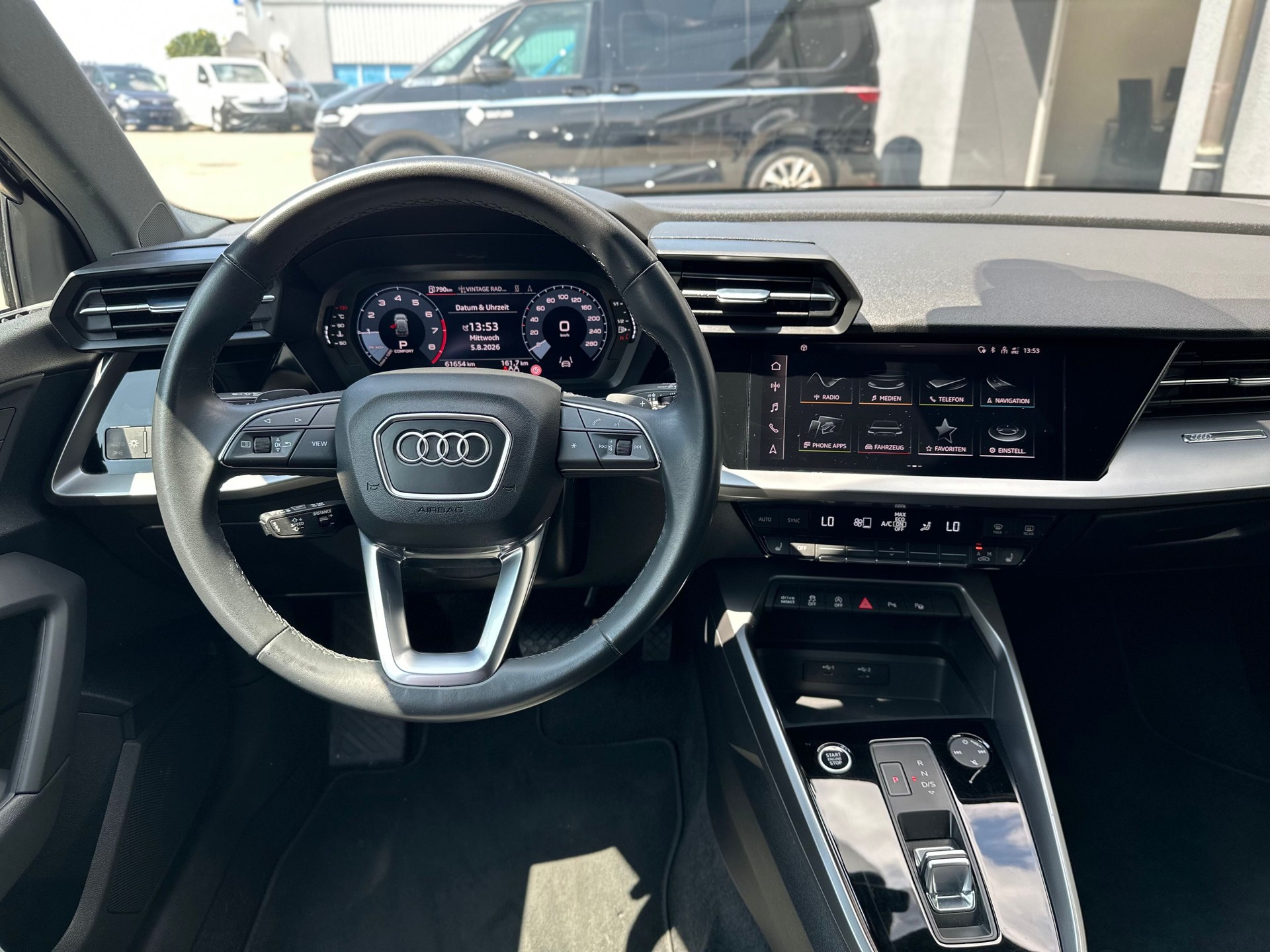 AUDI A3 Sportback 35 TFSI S line Attraction S-tronic-image-7
