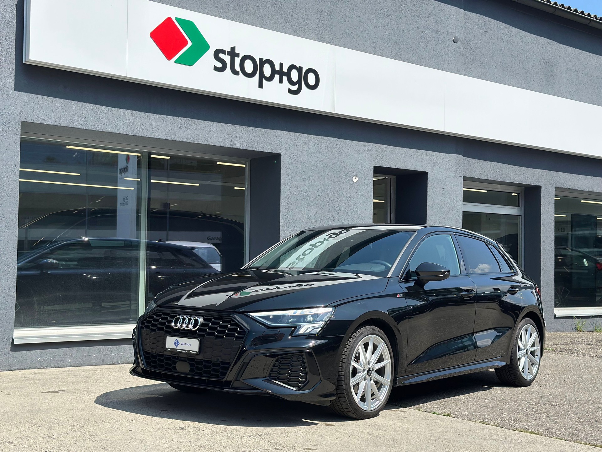 AUDI A3 Sportback 35 TFSI S line Attraction S-tronic-image-0