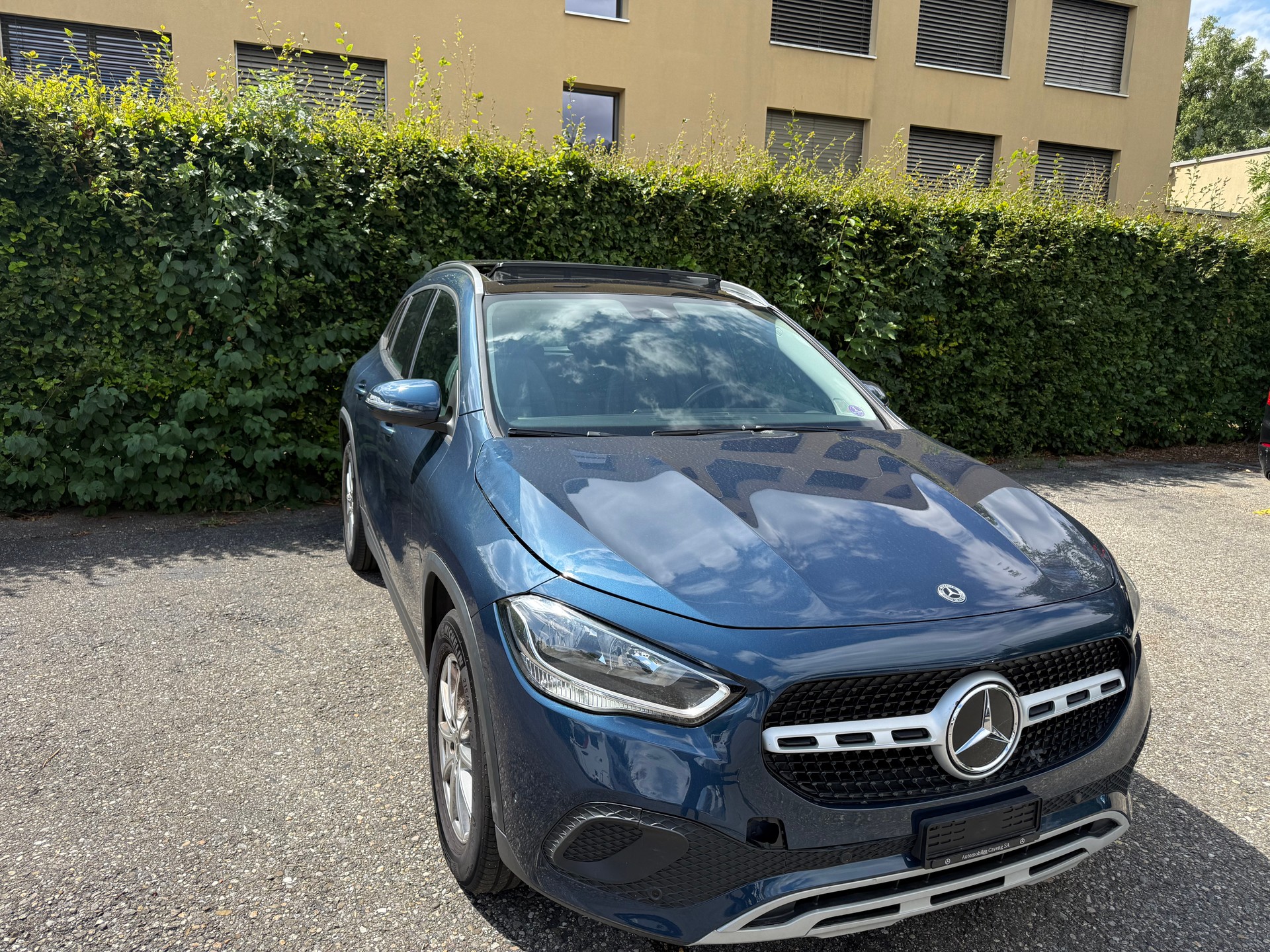 MERCEDES-BENZ GLA 200 Progressive 7G-DCT-image-7