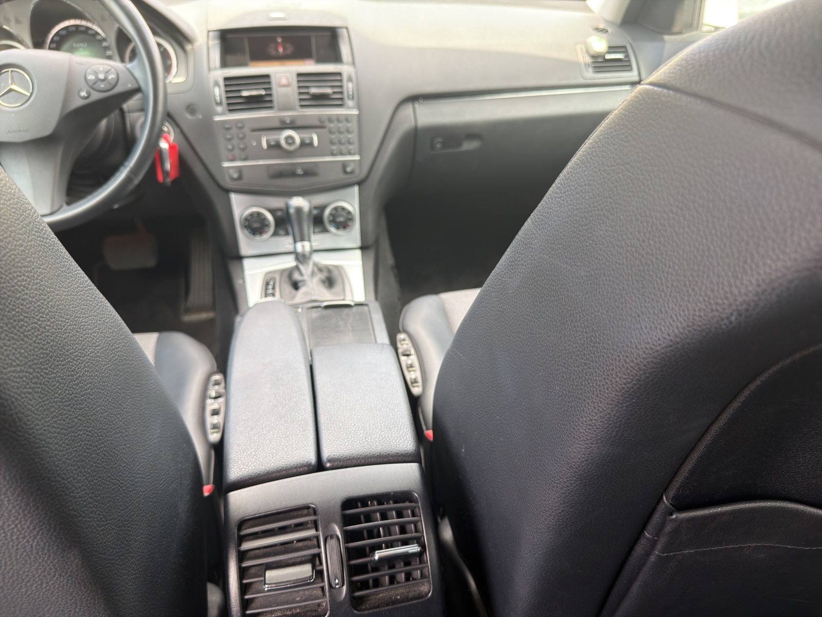 MERCEDES-BENZ C 250 CDI Blue Efficiency 4Matic 7G-Tronic-image-9