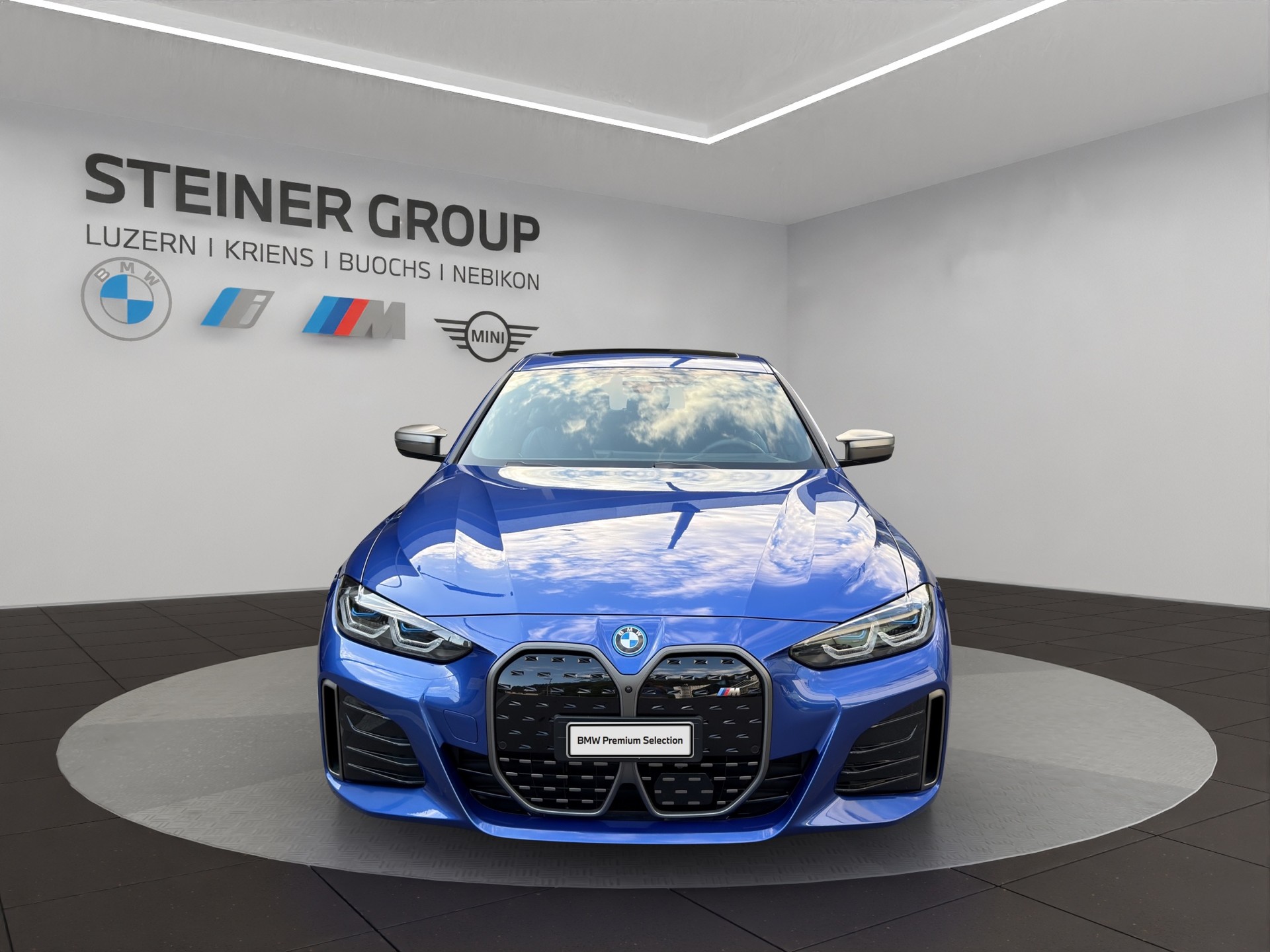 BMW i4 M50-showroom-element-2
