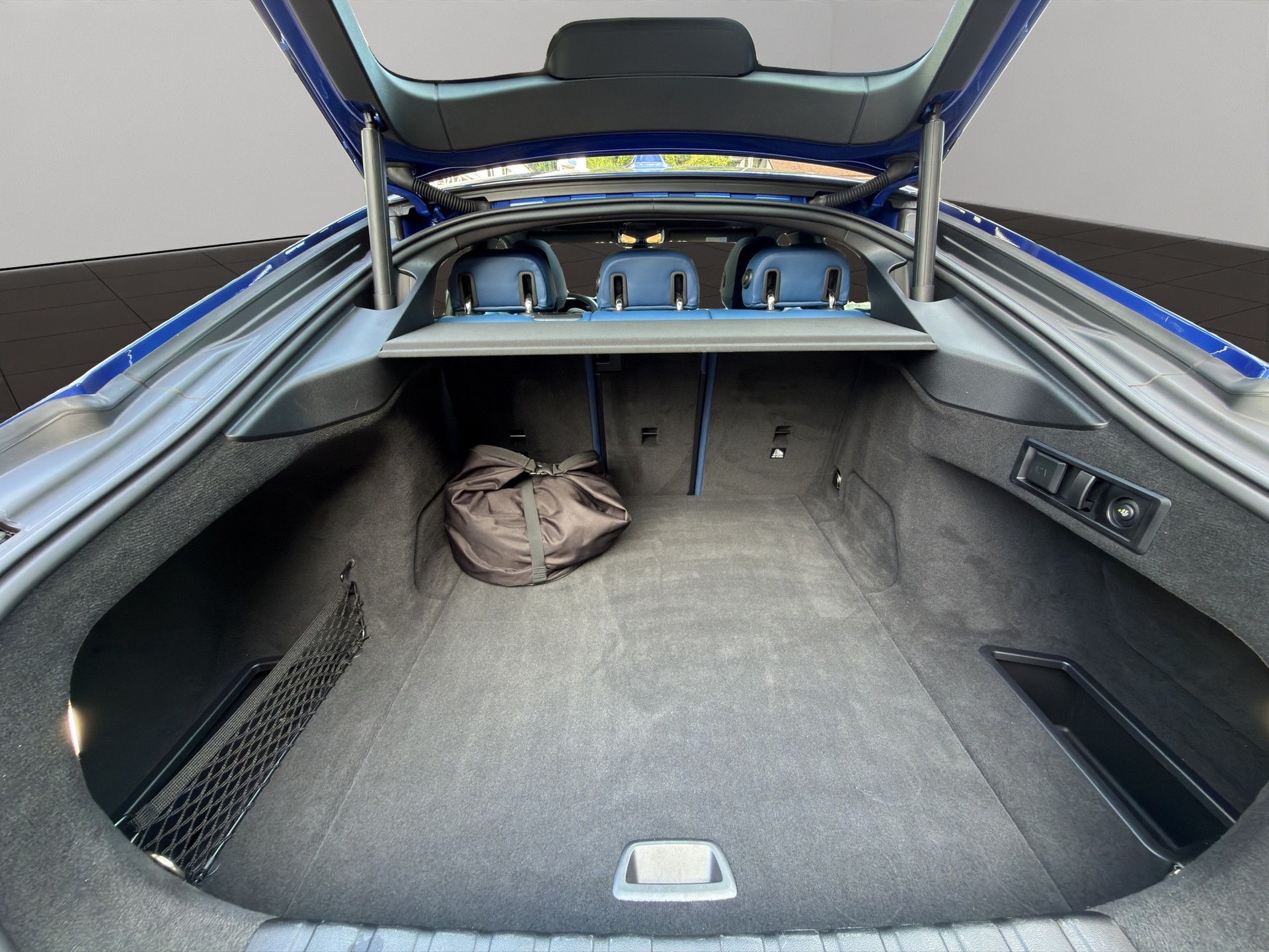 BMW i4 M50-image-18