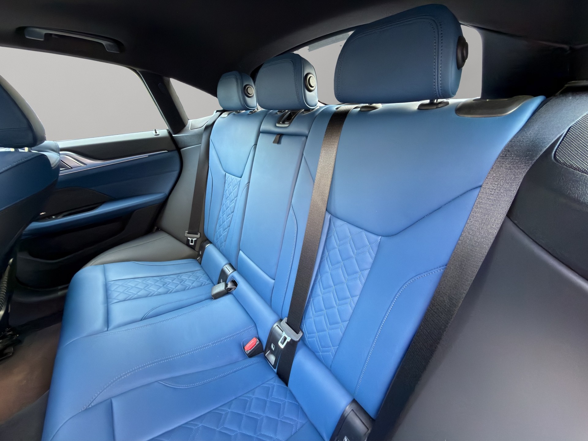 BMW i4 M50-image-17