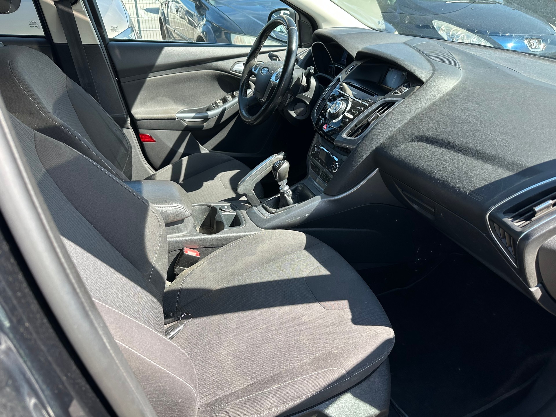 FORD Focus 1.6 SCTi Trend-image-4