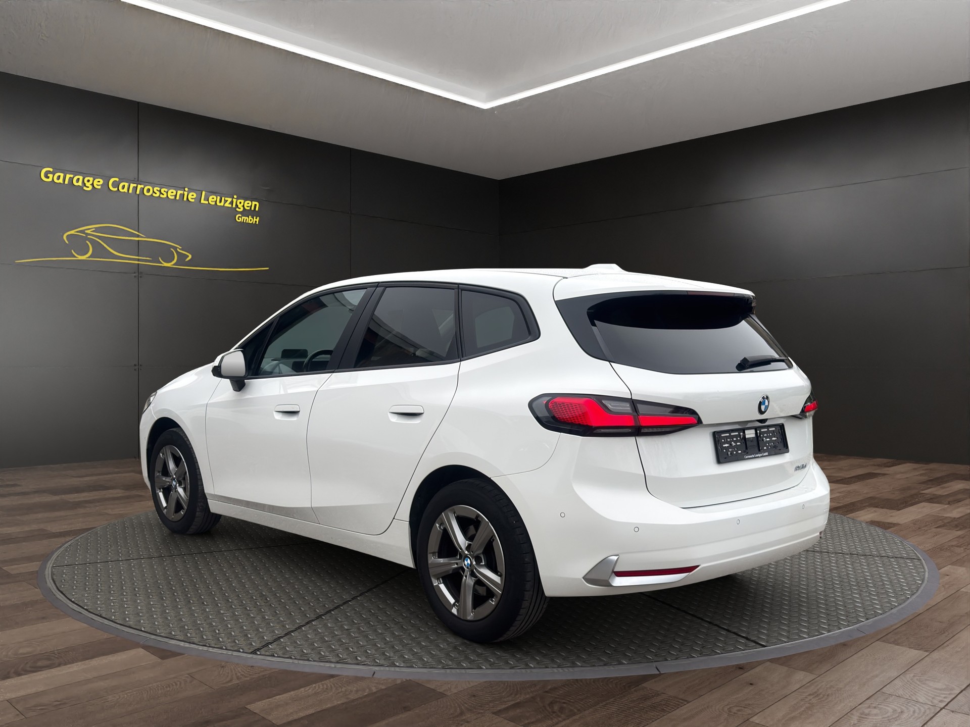 BMW 218d Active Tourer M Sport DKG-image-3
