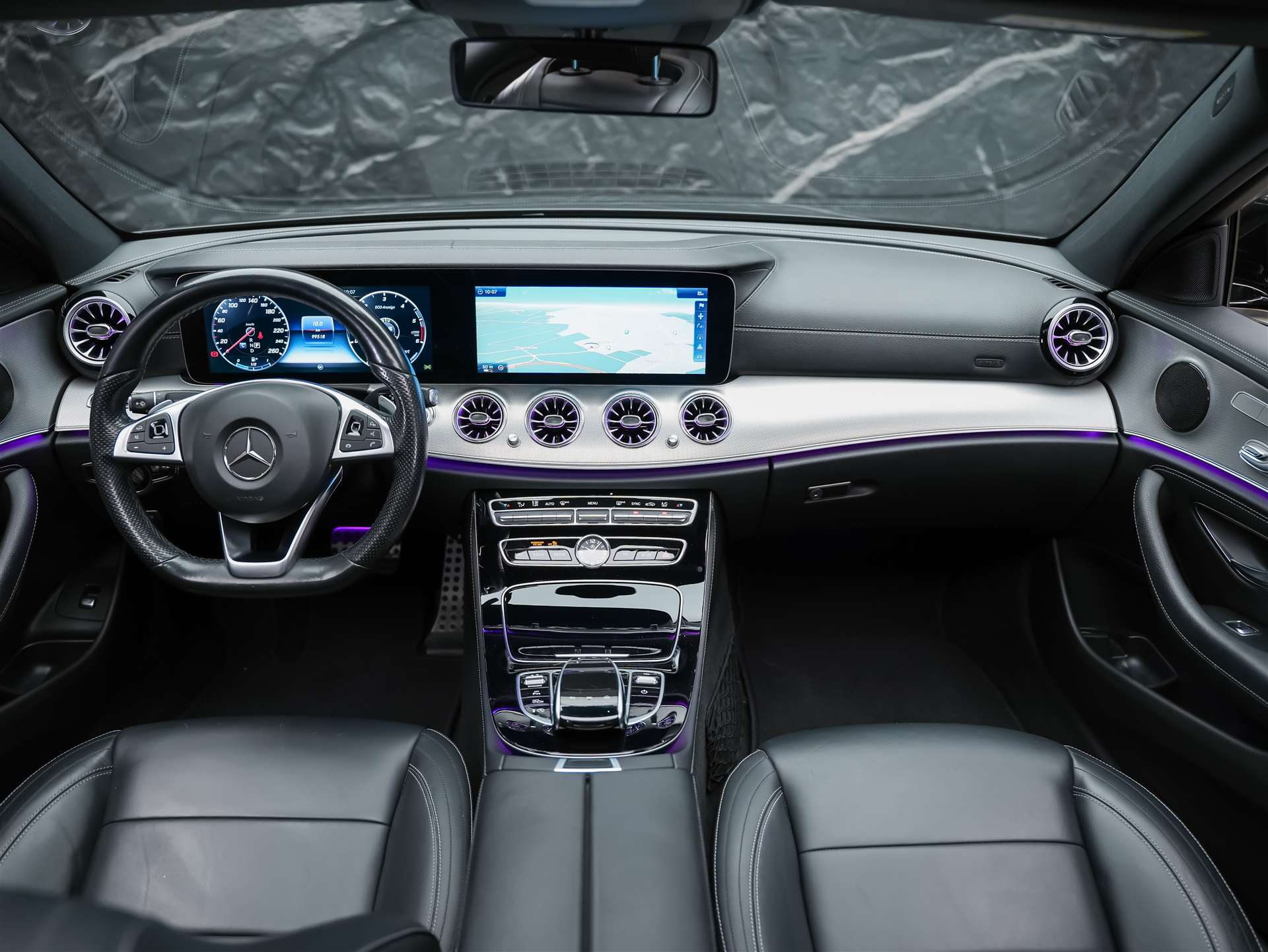 MERCEDES-BENZ E 220 d AMG Line 9G-Tronic *CH-Fahrzeug*Panorama*Head-Up*360°*-image-19