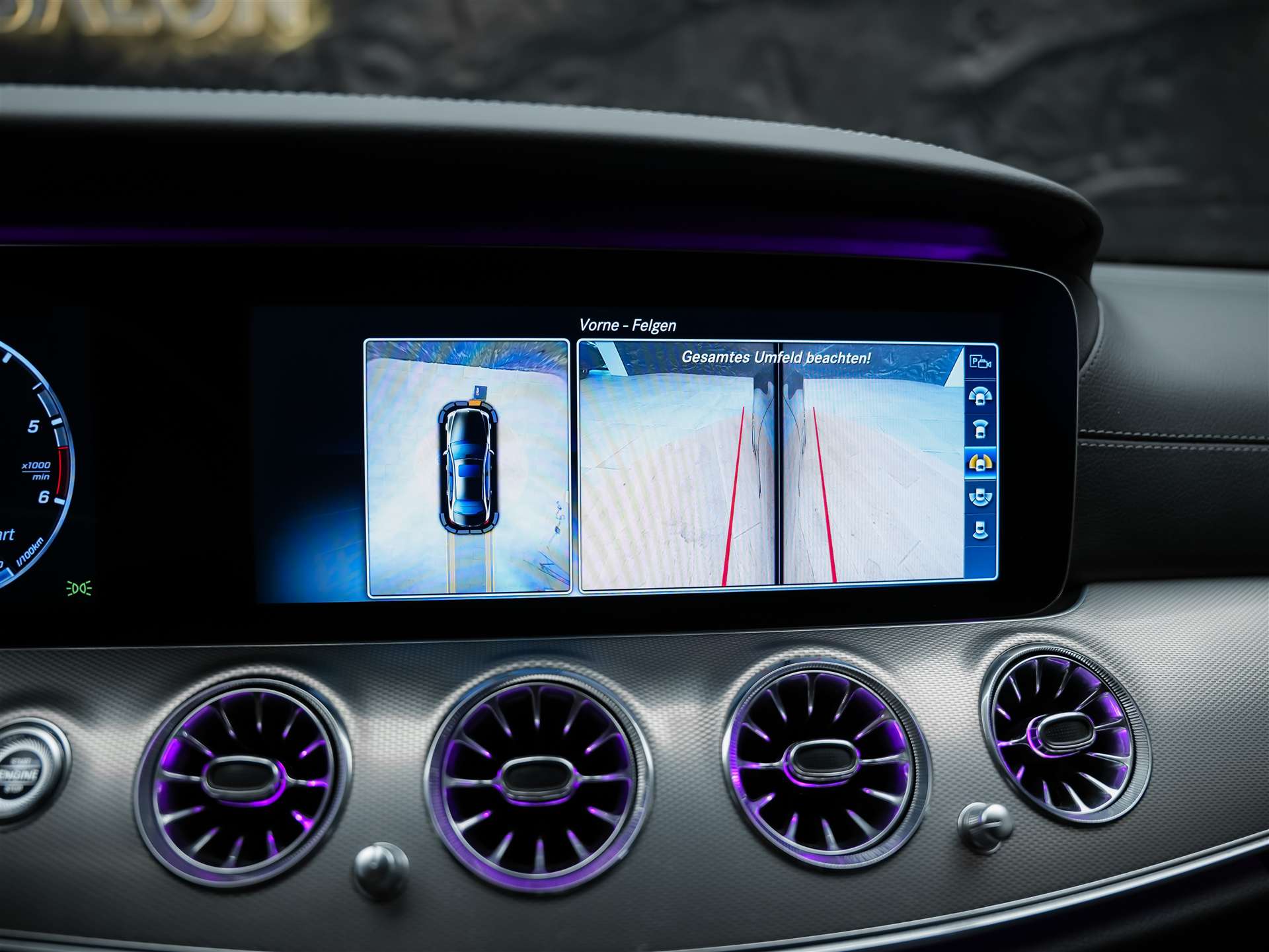 MERCEDES-BENZ E 220 d AMG Line 9G-Tronic *CH-Fahrzeug*Panorama*Head-Up*360°*-image-48