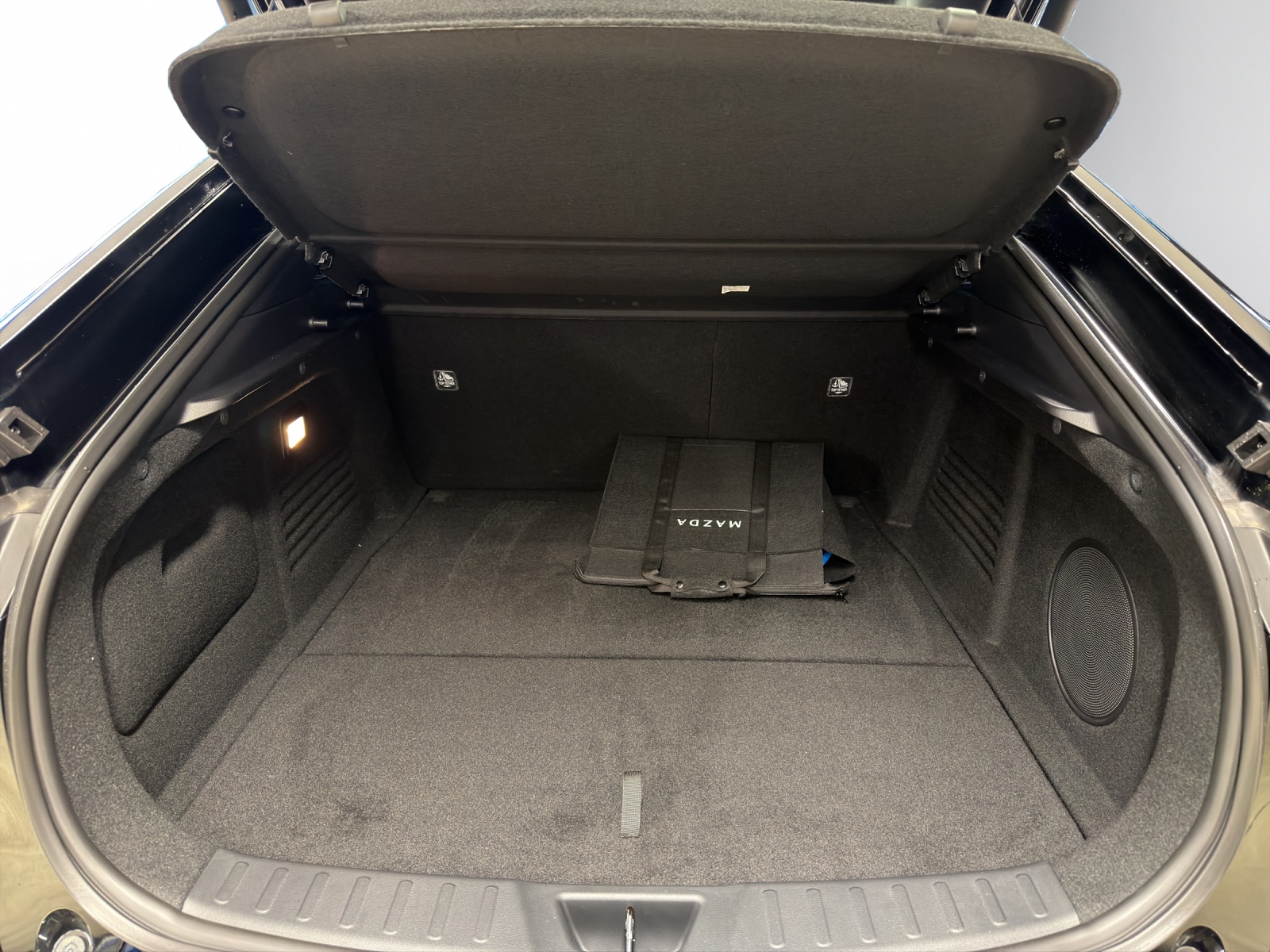 MAZDA 6e 258 69kWh Takumi-image-5