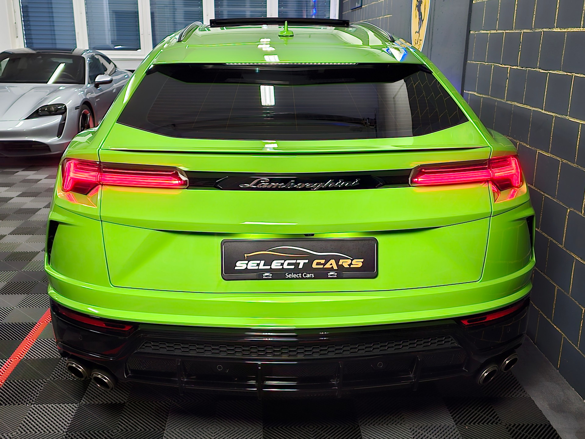 LAMBORGHINI Urus E-Gear-image-7