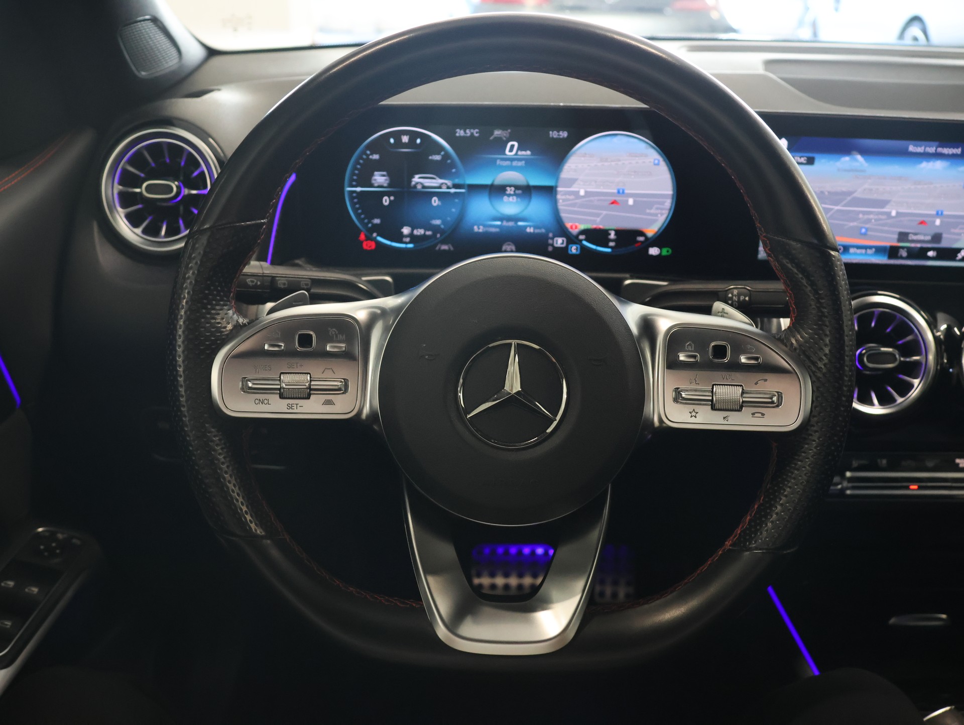 MERCEDES-BENZ GLB 200 d 4Matic AMG Line 8G-Tronic *Rückfahrkamera* *Sitzheizung*-image-19