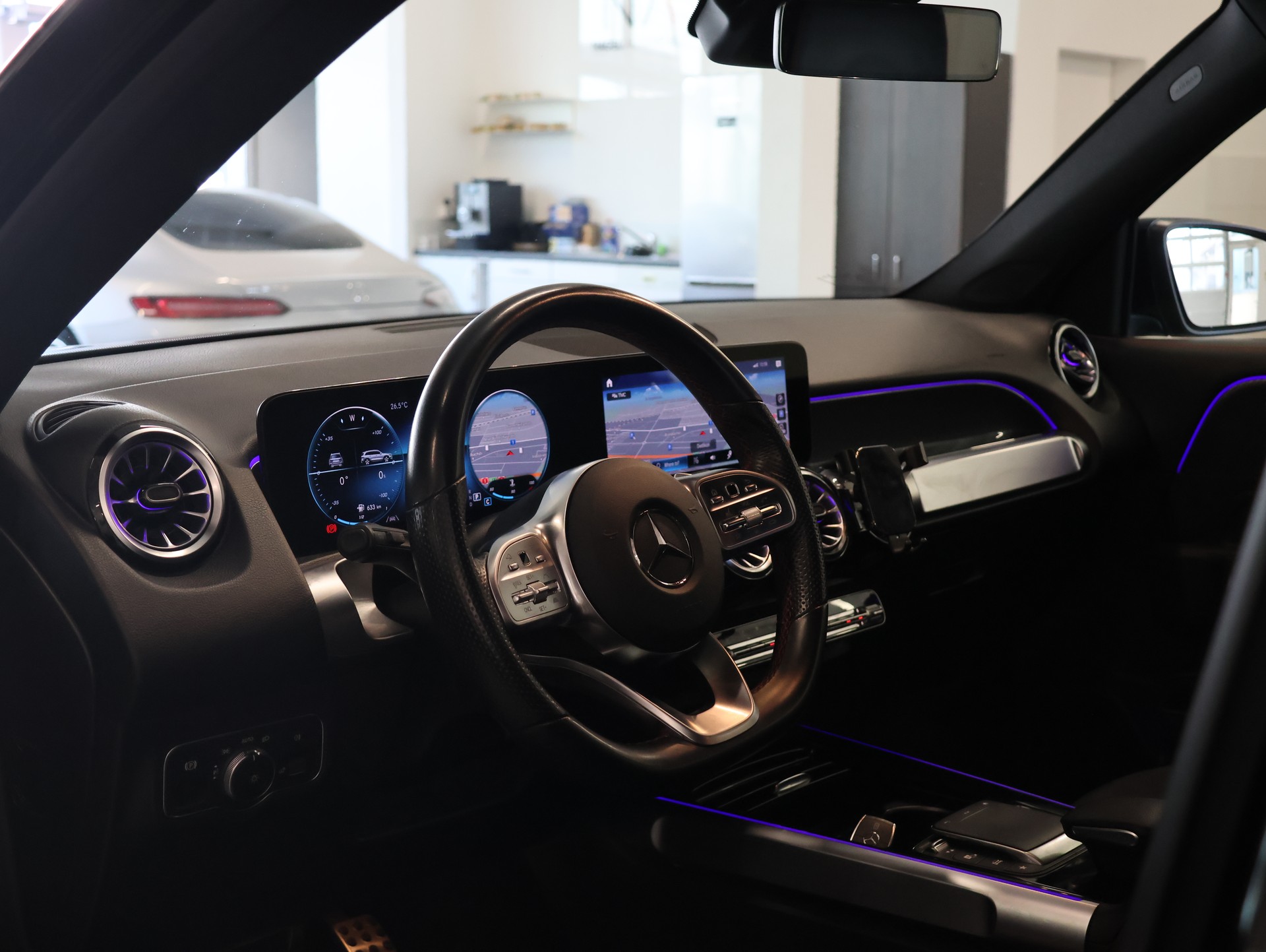 MERCEDES-BENZ GLB 200 d 4Matic AMG Line 8G-Tronic *Rückfahrkamera* *Sitzheizung*-image-17