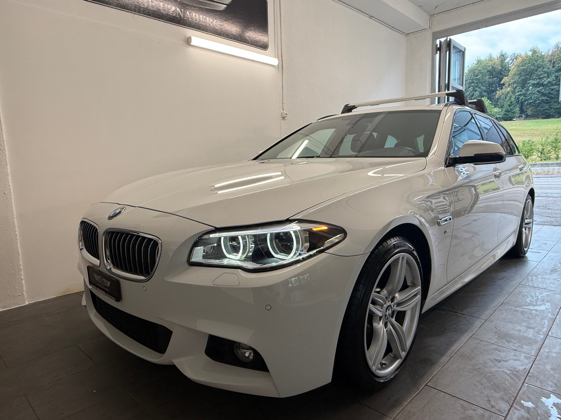 BMW 520d Touring xDrive Steptronic M-PAKET Ab 290.- pro Monat-image-0