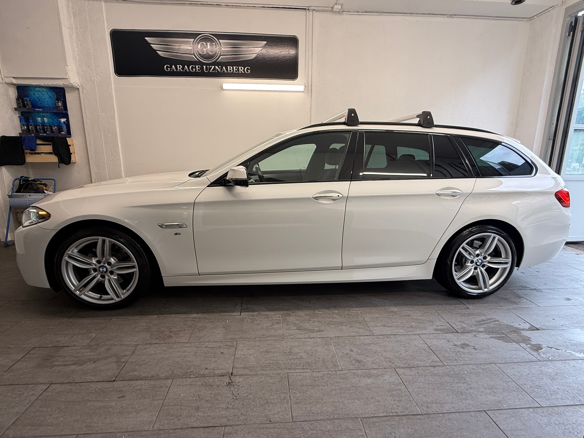 BMW 520d Touring xDrive Steptronic M-PAKET Ab 290.- pro Monat-image-1