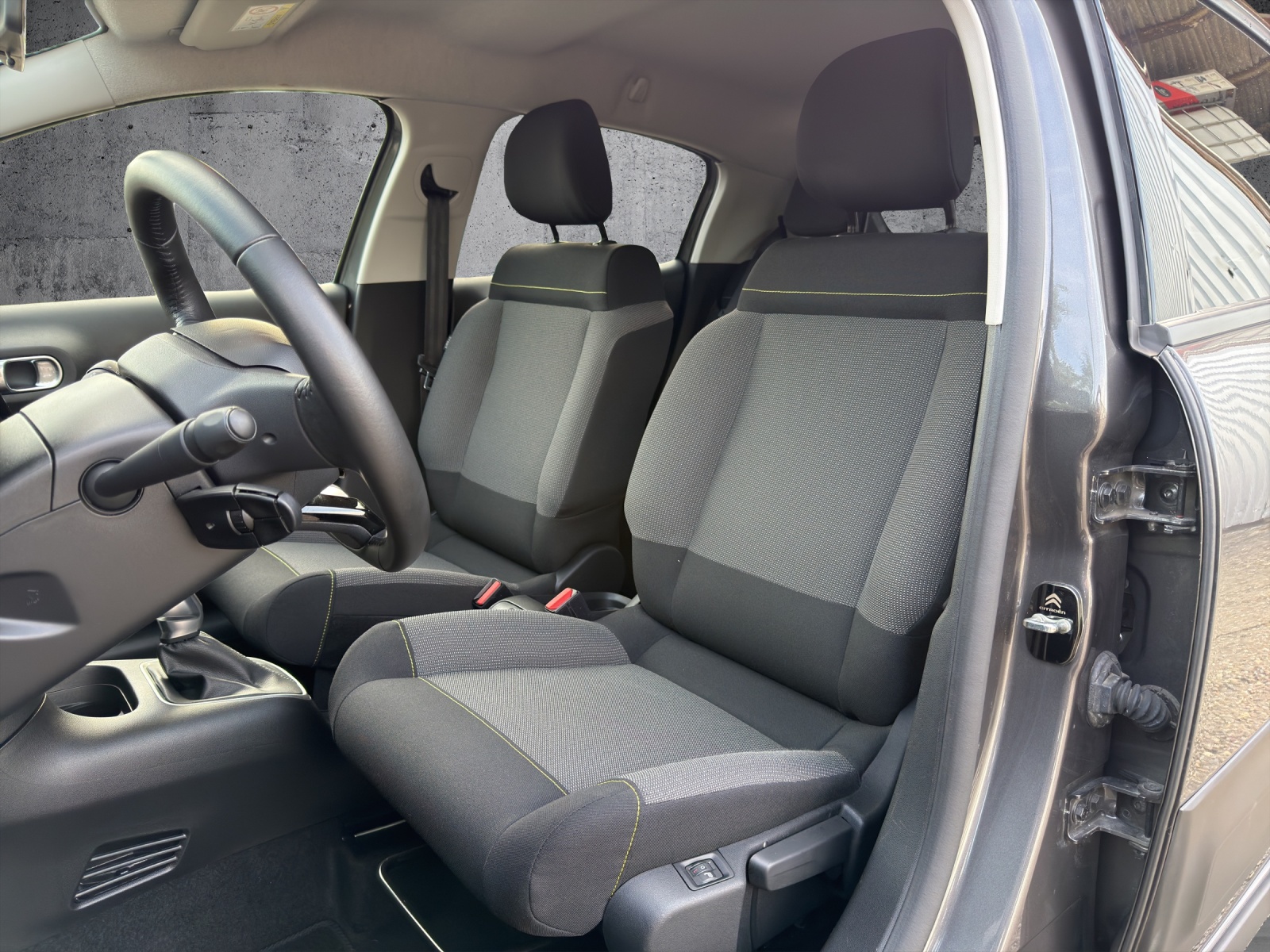 CITROEN C3 1.2 PureTech Swiss Edition+-image-7
