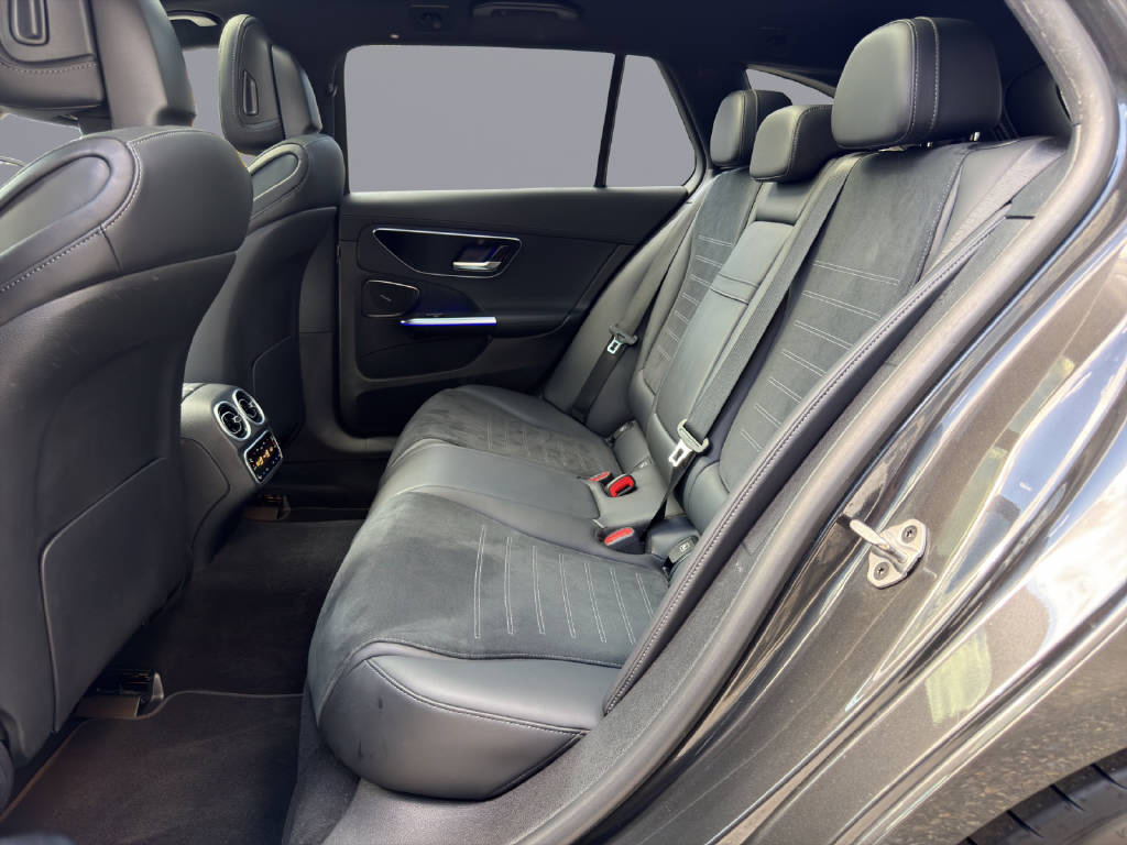 MERCEDES-BENZ C 220 d Swiss Star AMG Line 4matic Kombi-image-15
