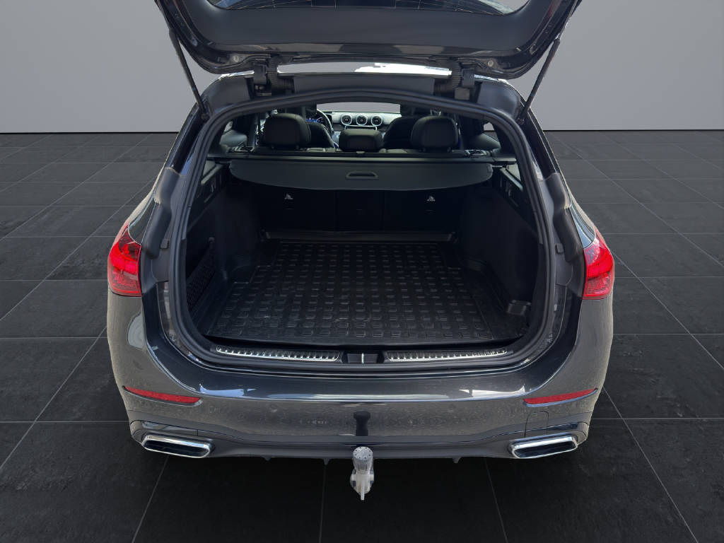 MERCEDES-BENZ C 220 d Swiss Star AMG Line 4matic Kombi-image-19