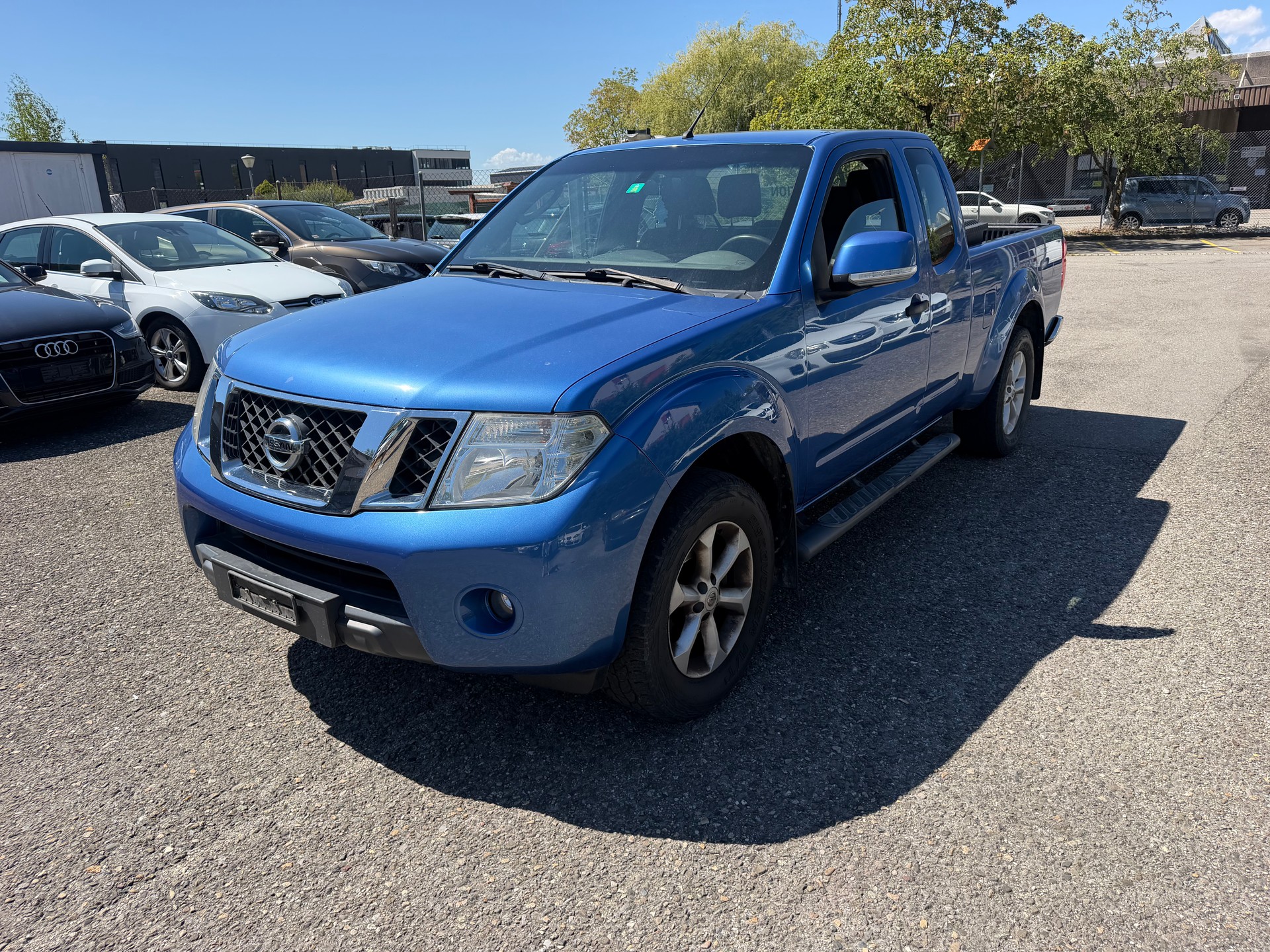NISSAN Navara King Cab SE 2.5 dCi 4WD-image-4
