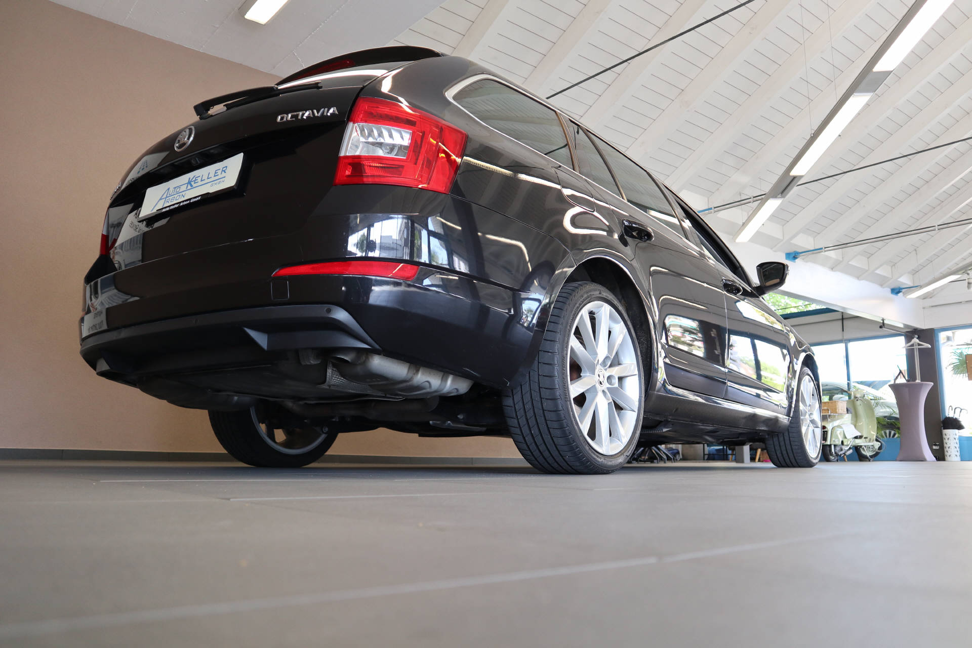SKODA Octavia Combi 1.8 TSI Elegance 4x4 DSG-image-5