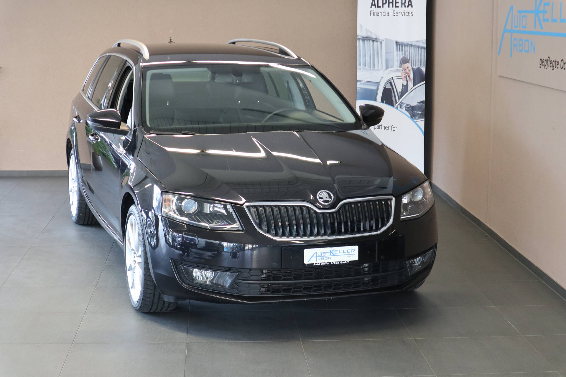 SKODA Octavia Combi 1.8 TSI Elegance 4x4 DSG-image-2